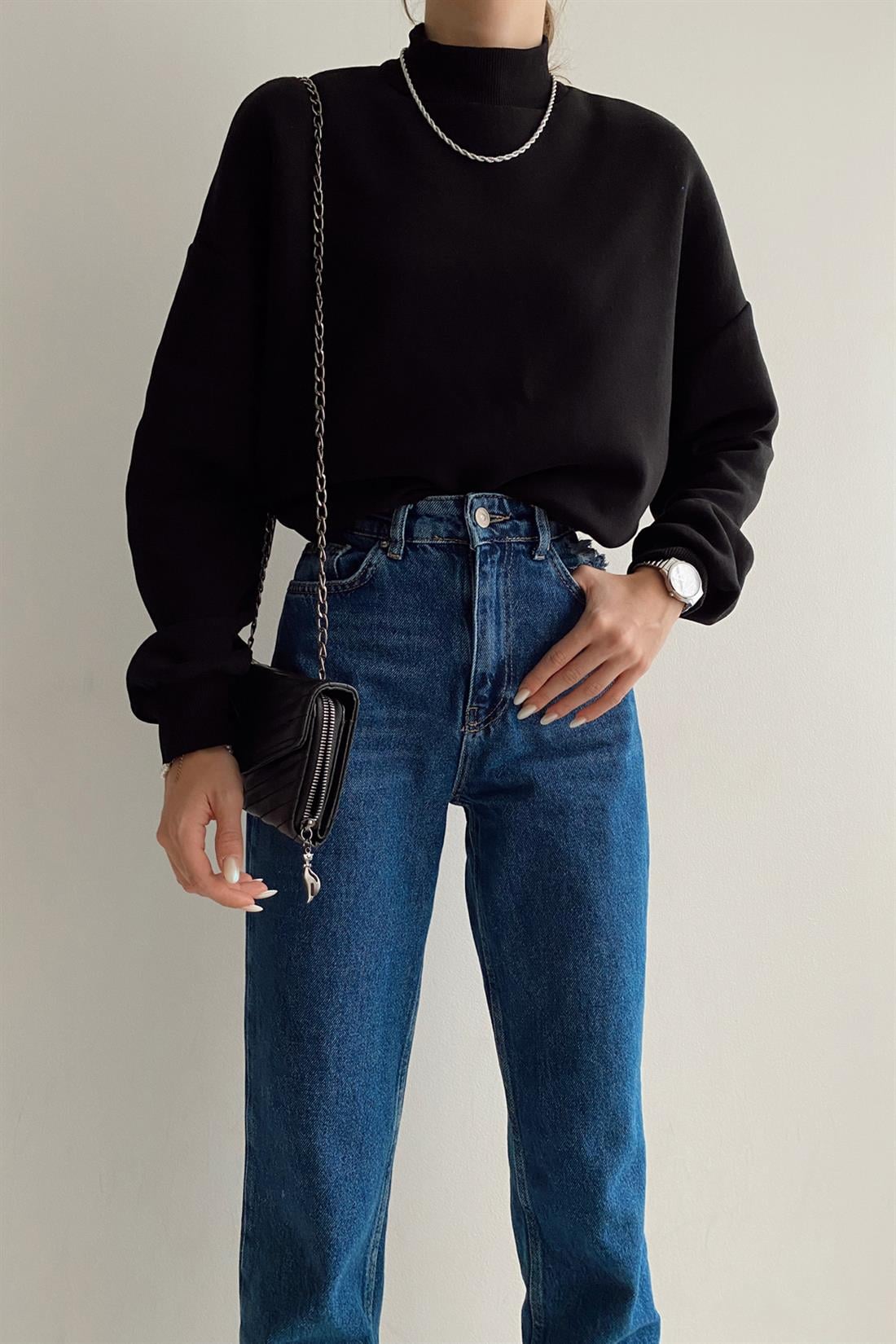 Dik Yaka Sweatshırt SİYAH