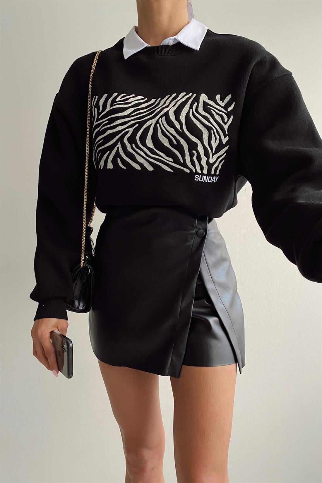 Sunday Baskılı Sweatshırt SİYAH