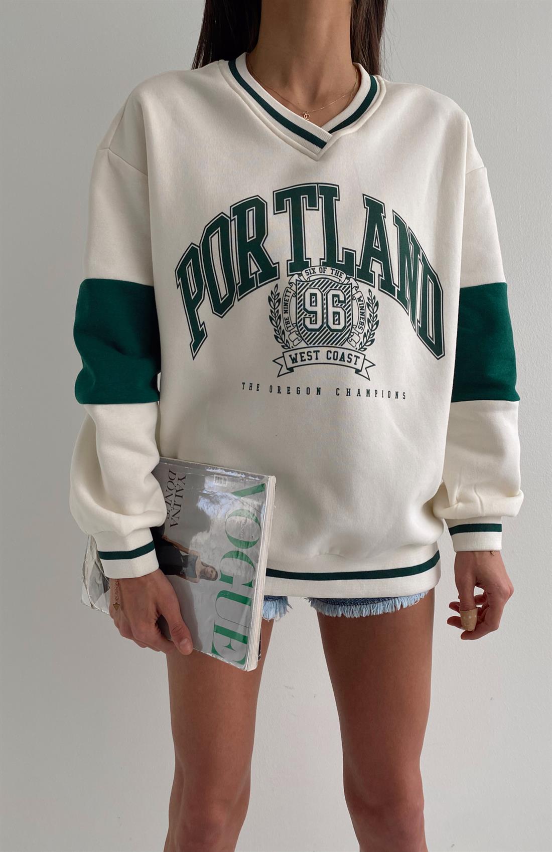 V Yaka Portland Baskılı Sweatshırt EKRU
