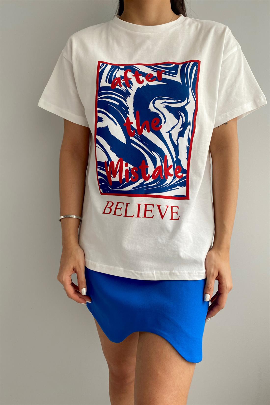 Önü Baskılı Tshırt EKRU