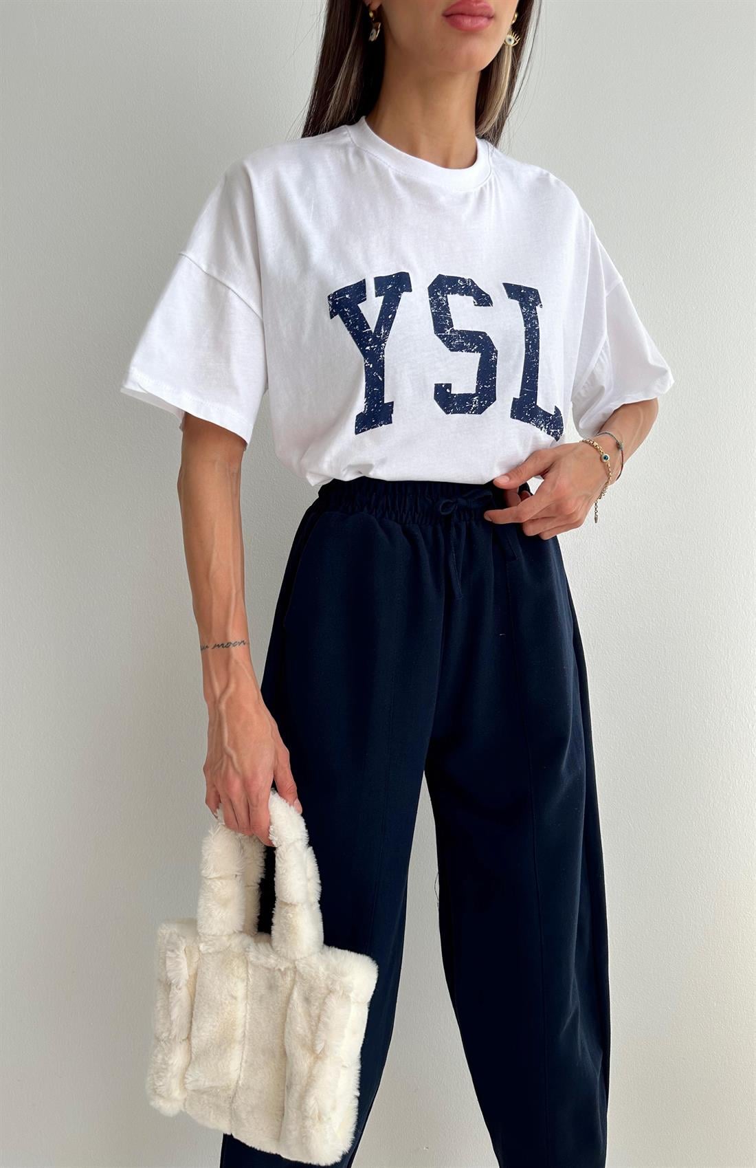 Önü Yazılı Oversize Tshırt BEYAZ