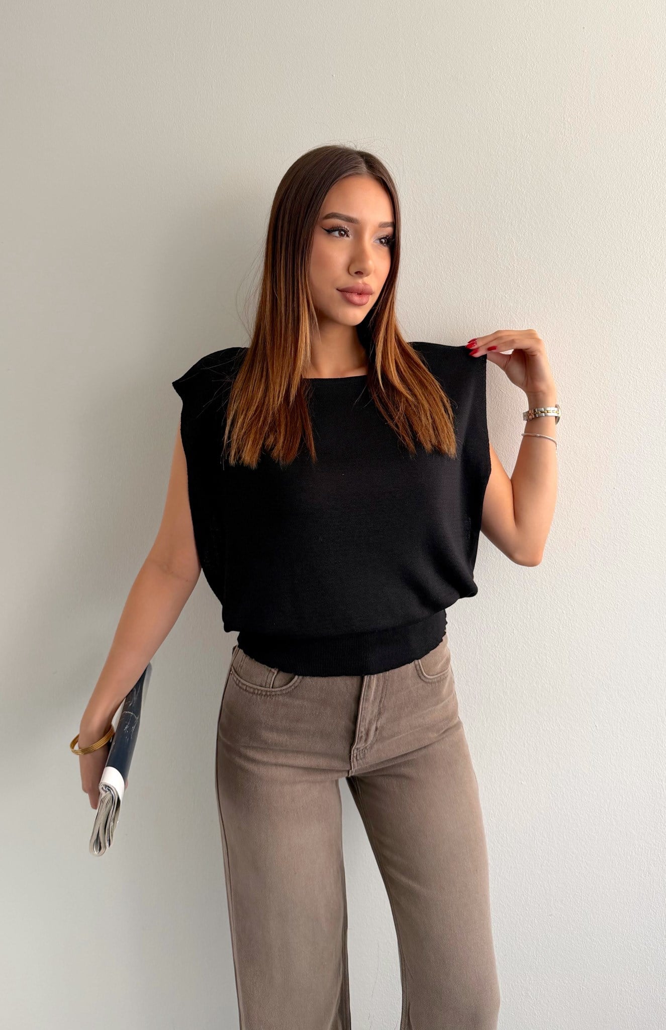 Kayık Yaka Simli Bluz SİYAH