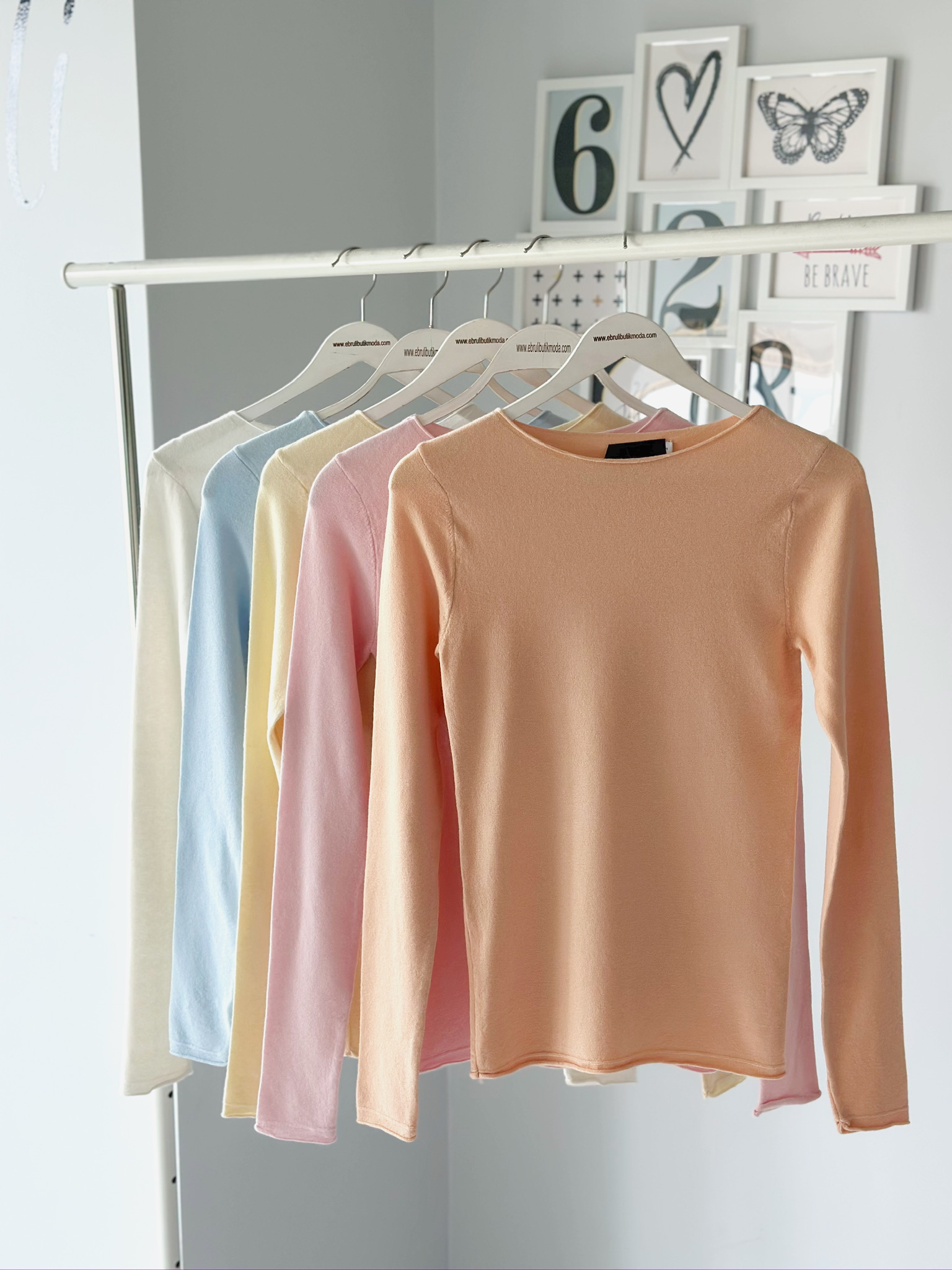  KAYIK YAKA KAŞMİR İÇERİKLİ TRİKO KAZAK