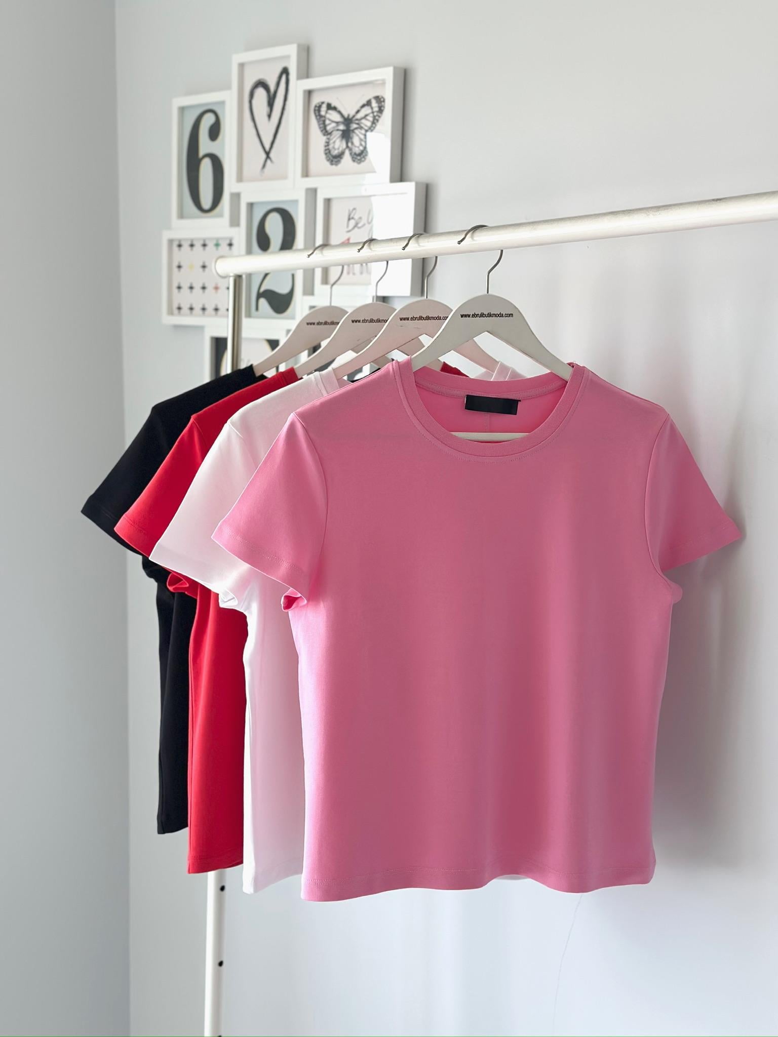 BİSİKLET YAKA DİKİŞ DETAYLI TSHIRT