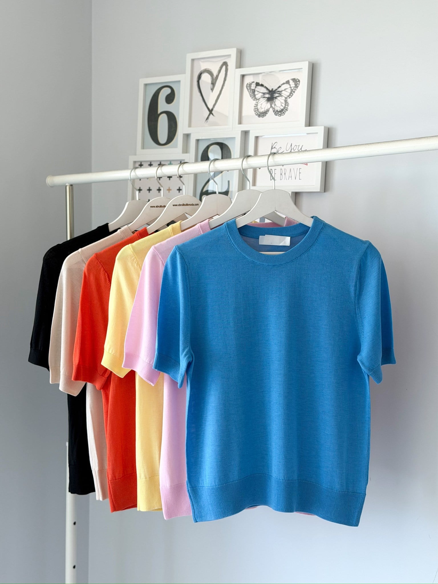 BİSİKLET YAKA İPEK KARIŞIMLI BLUZ