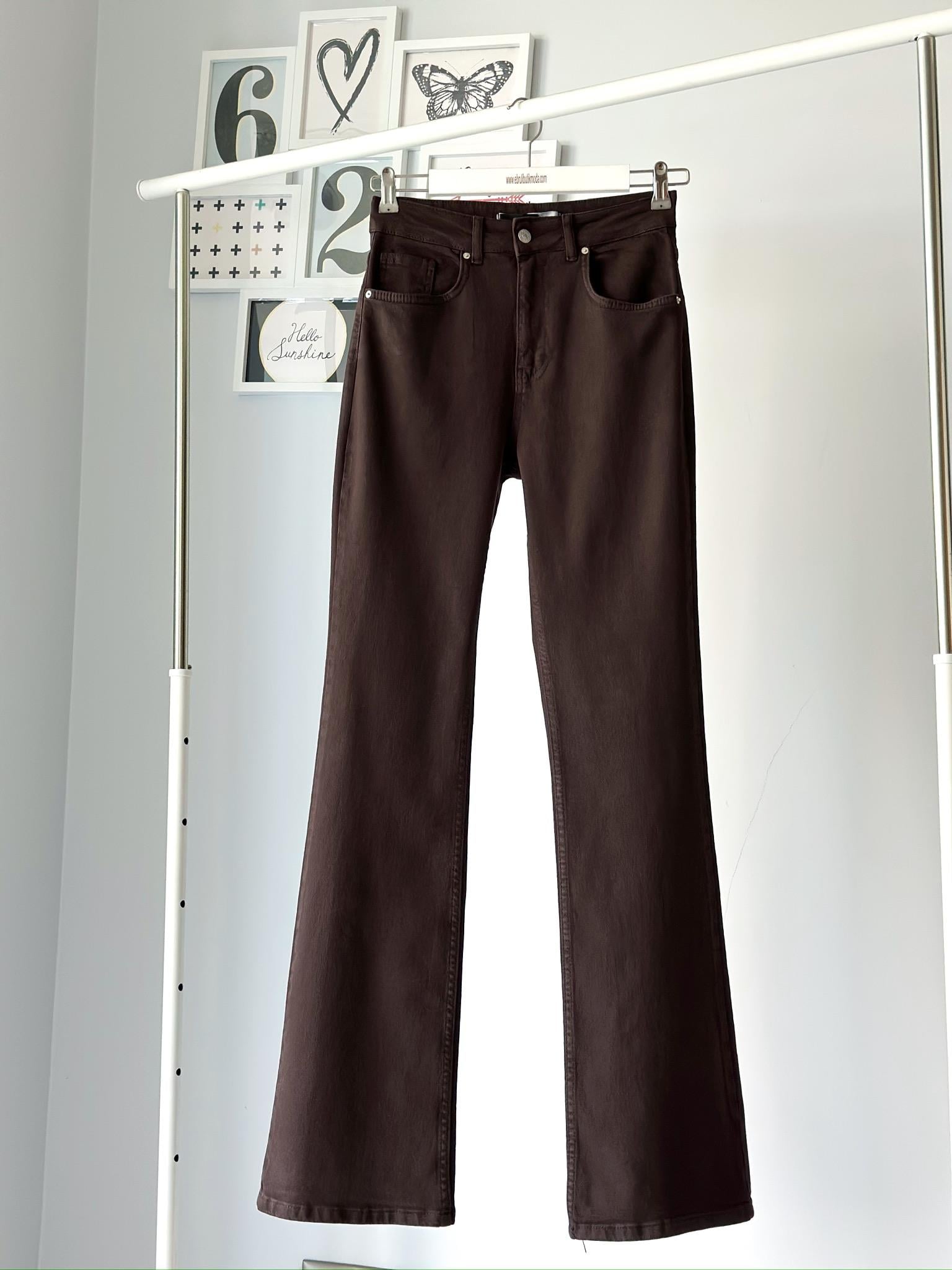 BROWN FLARE JEAN