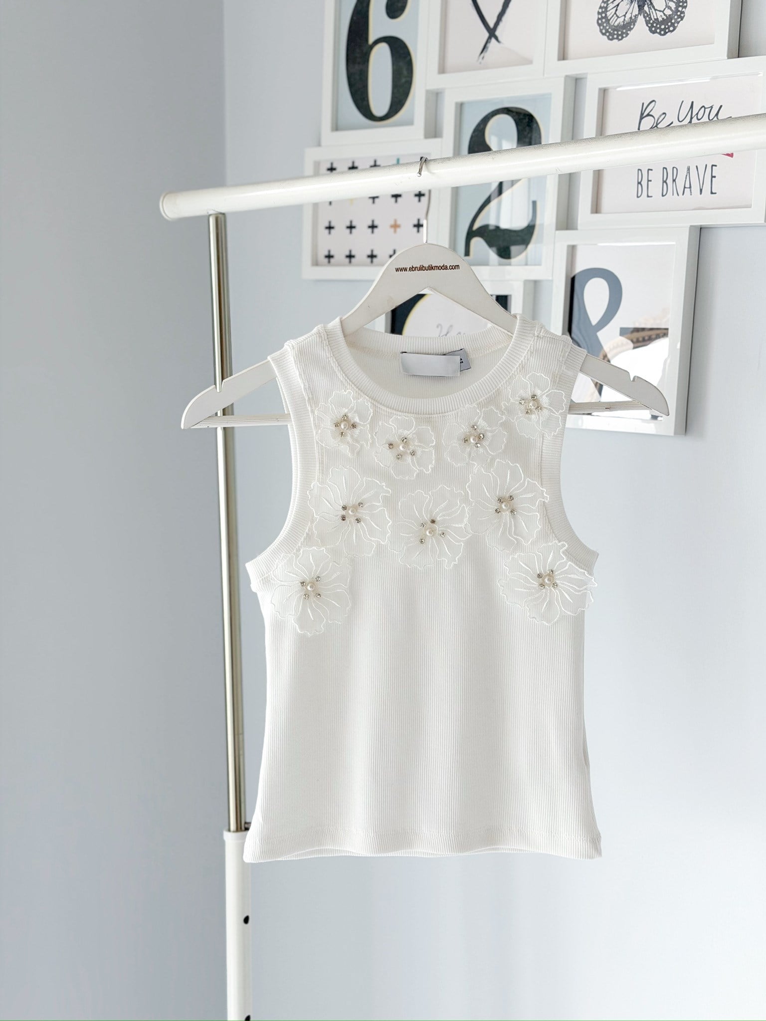 ÇİÇEK AKSESUARLI ATLET