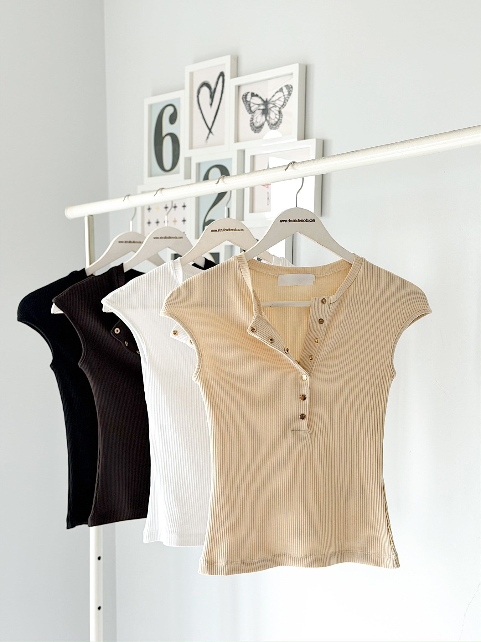 GENİŞ OMUZ ÇITÇITLI BLUZ