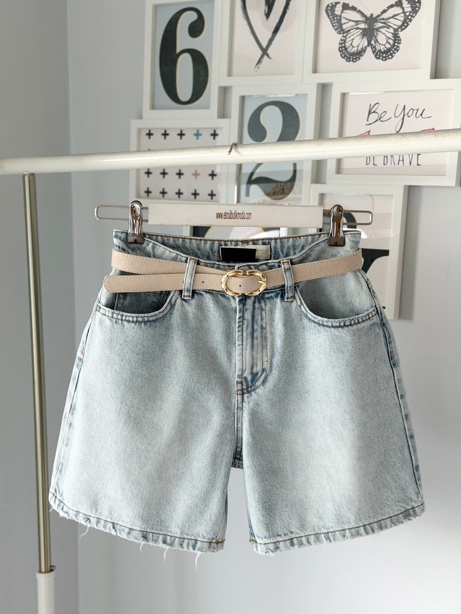 KEMERLİ 5 CEP DENIM ŞORT