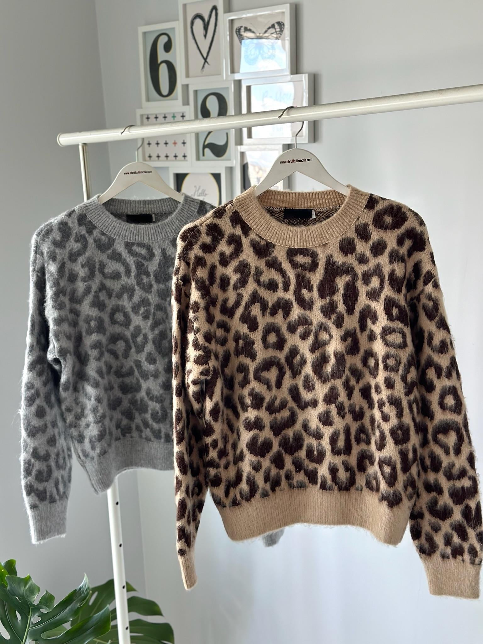 LEOPAR DESEN ŞARDONLU KAZAK