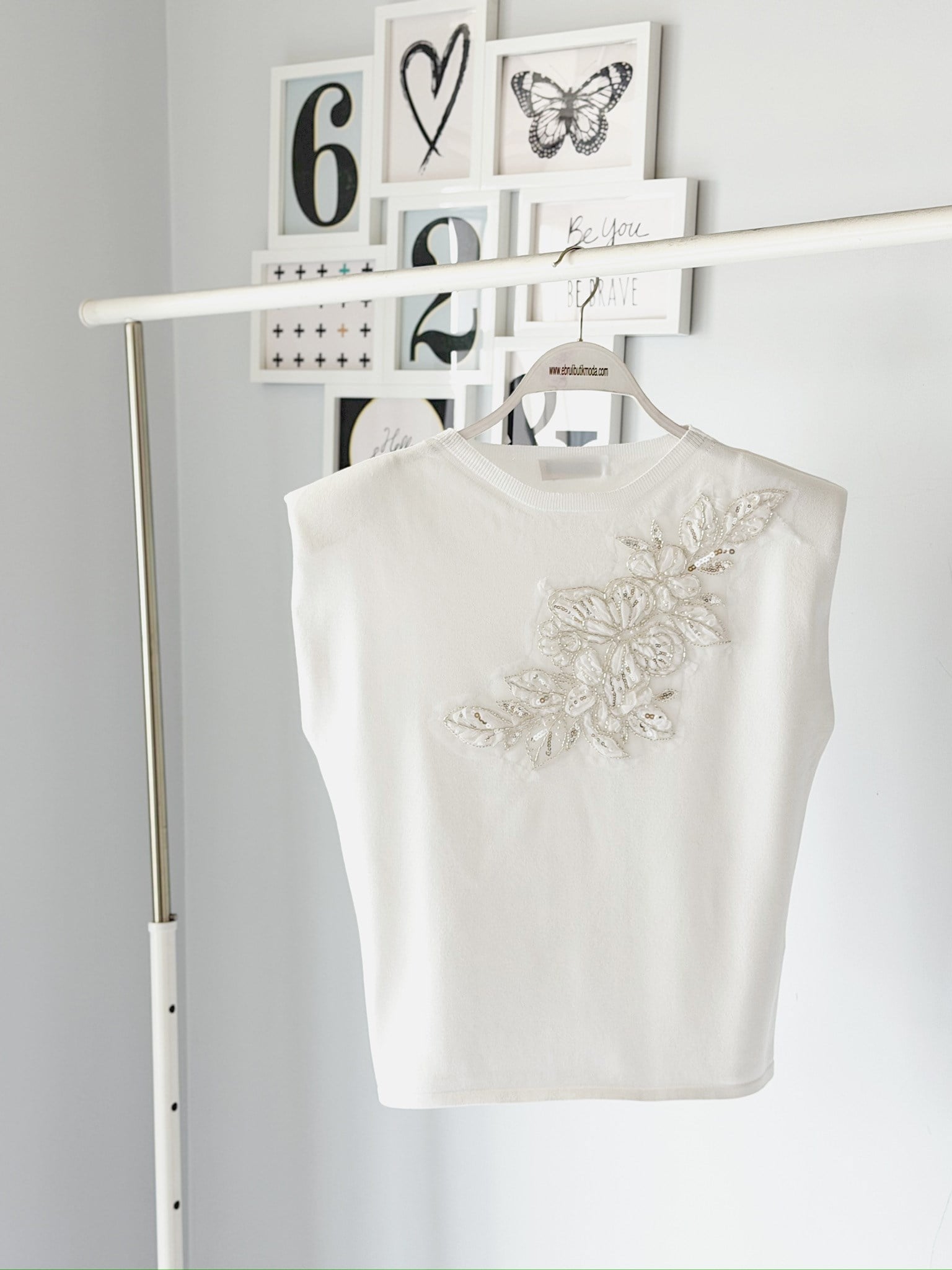 TAŞ İŞLEMELİ TRİKO