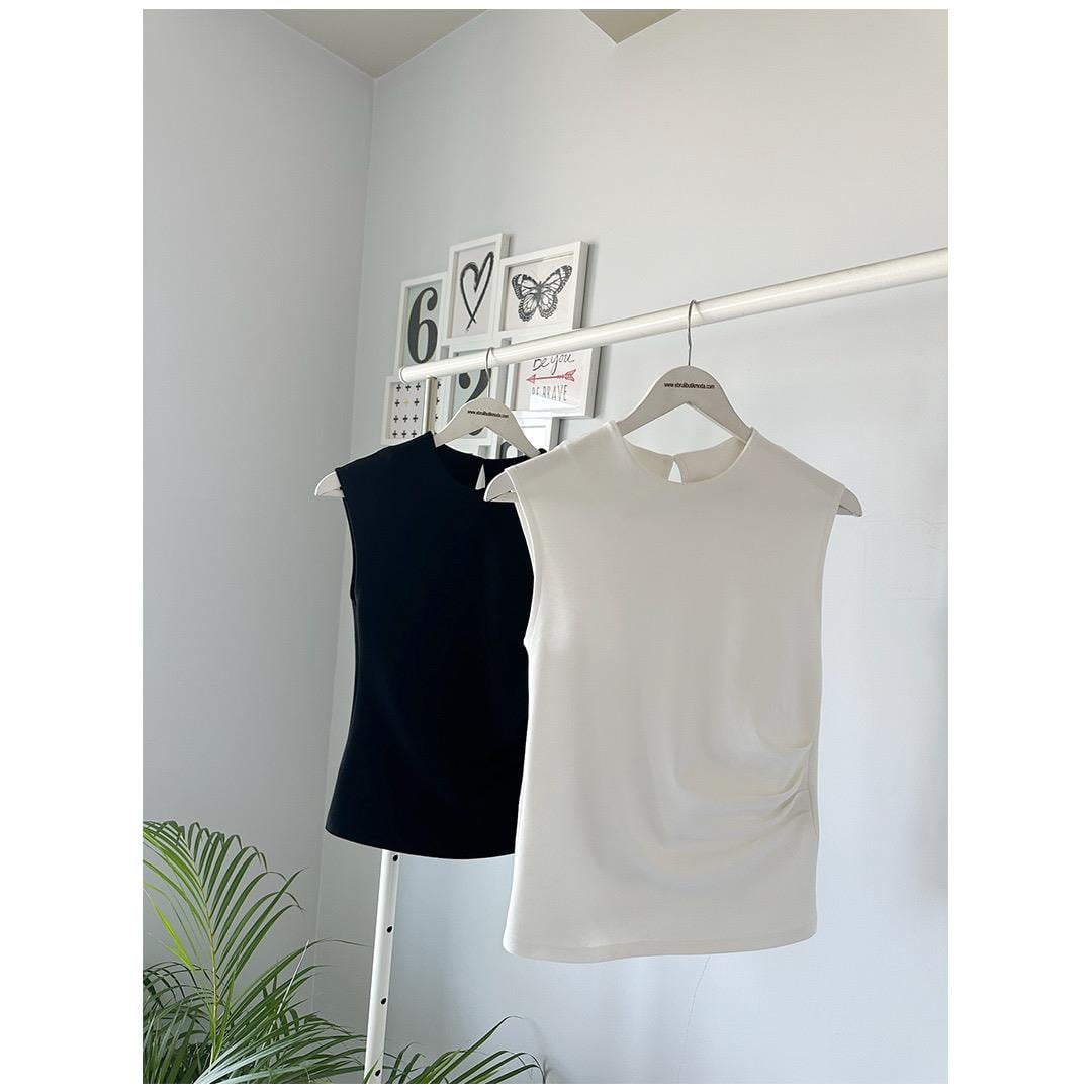 TEK YANI BÜZGÜLÜ BLUZ