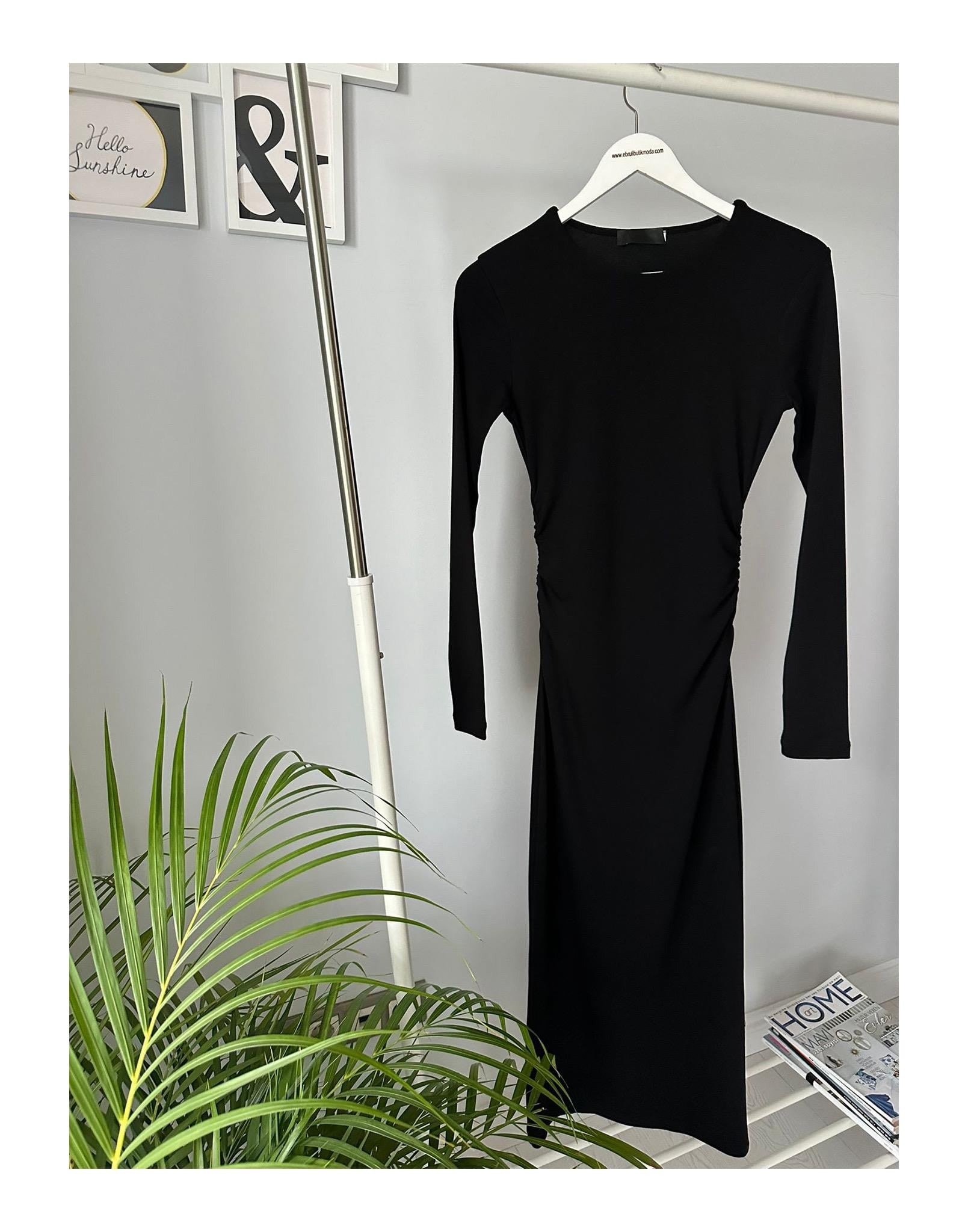 YANI BÜZGÜLÜ BASIC ELBİSE