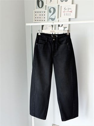 BLACK BARREL JEAN