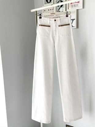 CEPLERİ NAKIŞLI BEYAZ WIDE LEG JEAN