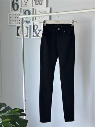 FULL ESNEK SİYAH JEAN
