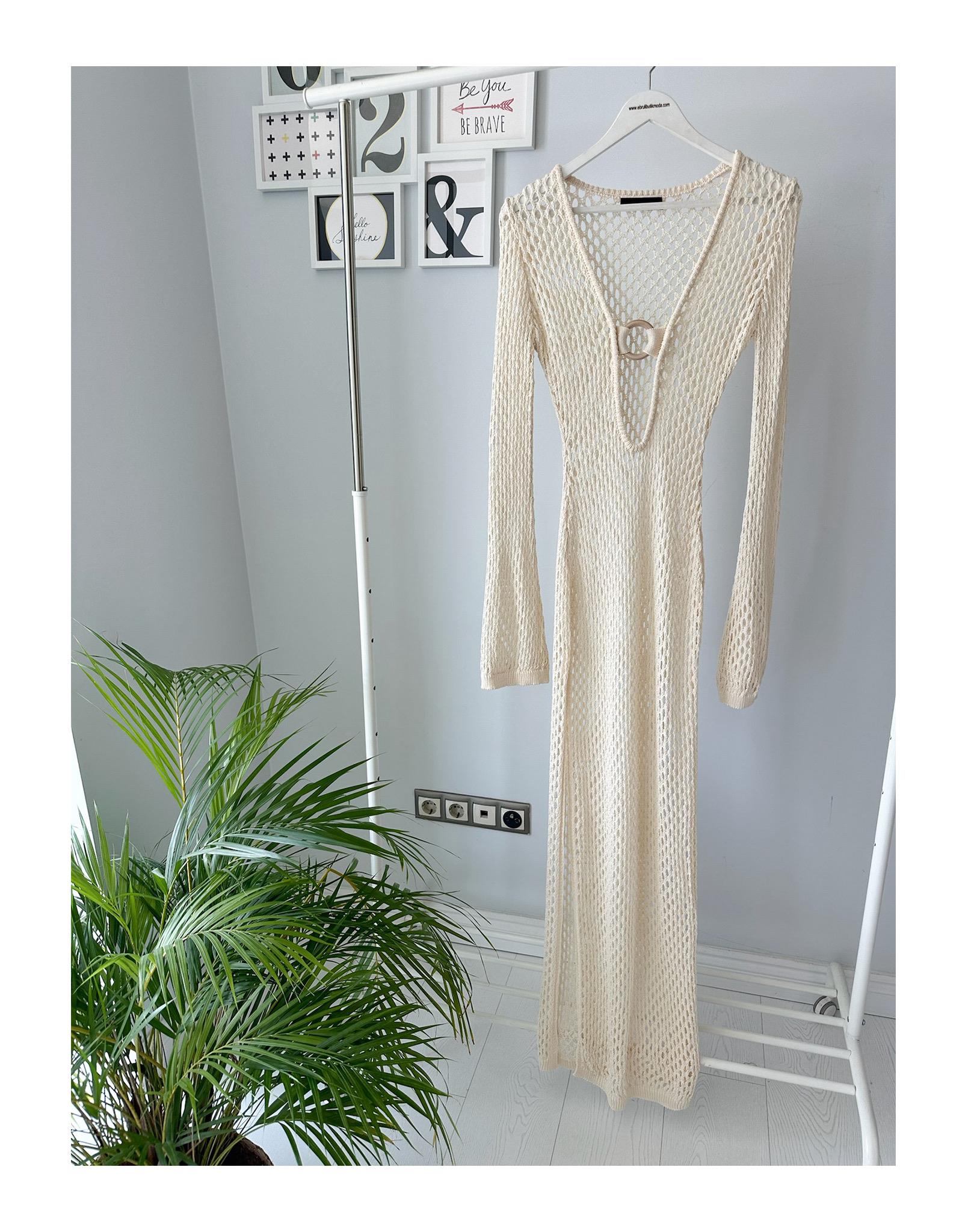 AHŞAP HALKA TRİKO ELBİSE