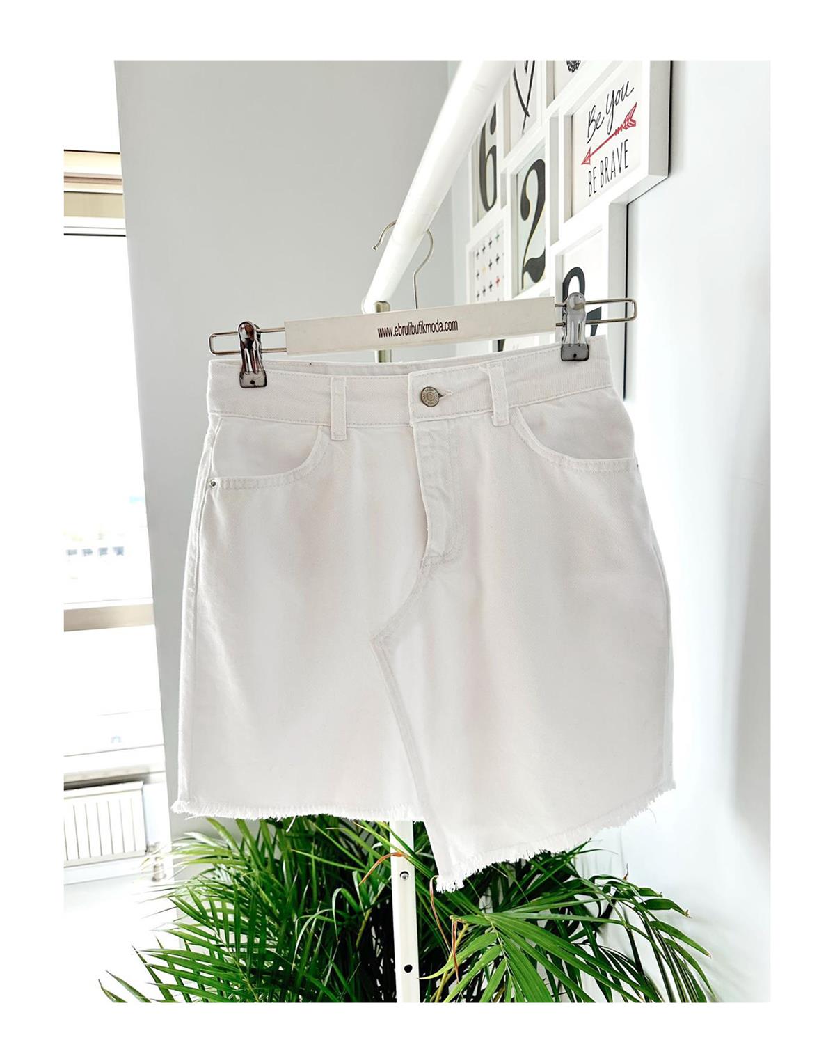 ASİMETRİK BEYAZ DENİM ETEK