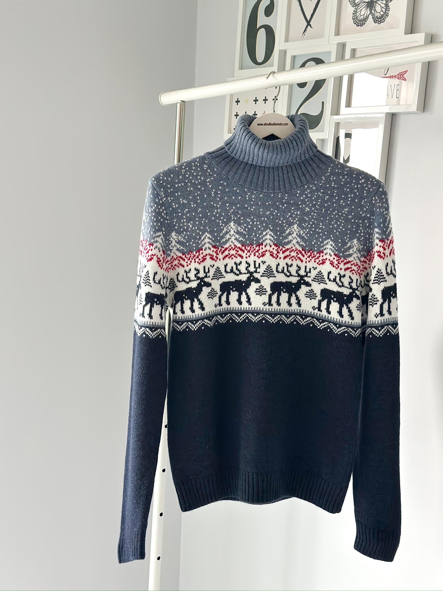 BALIKÇI YAKA GEYİK DESENLİ TRİKO