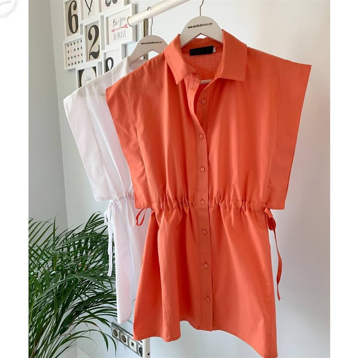 BELİ BÜZGÜLÜ GÖMLEK