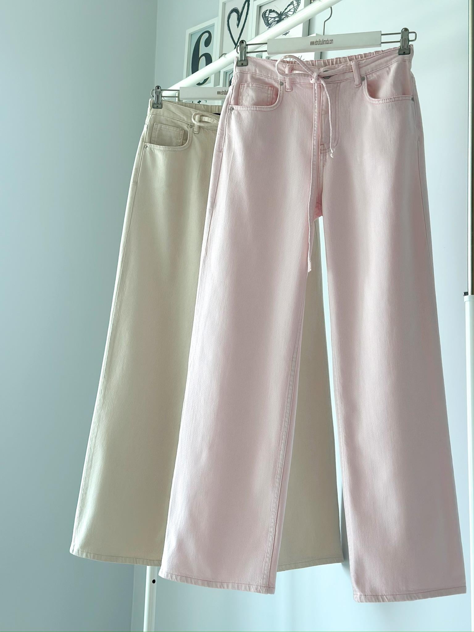 BELİ LASTİKLİ JEAN