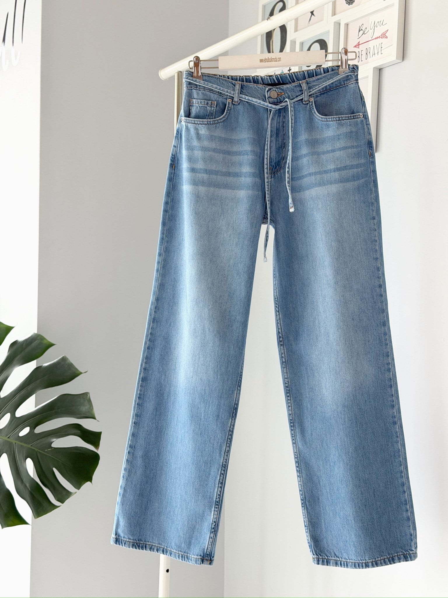 BELİ LASTİKLİ YUMUŞAK JEAN