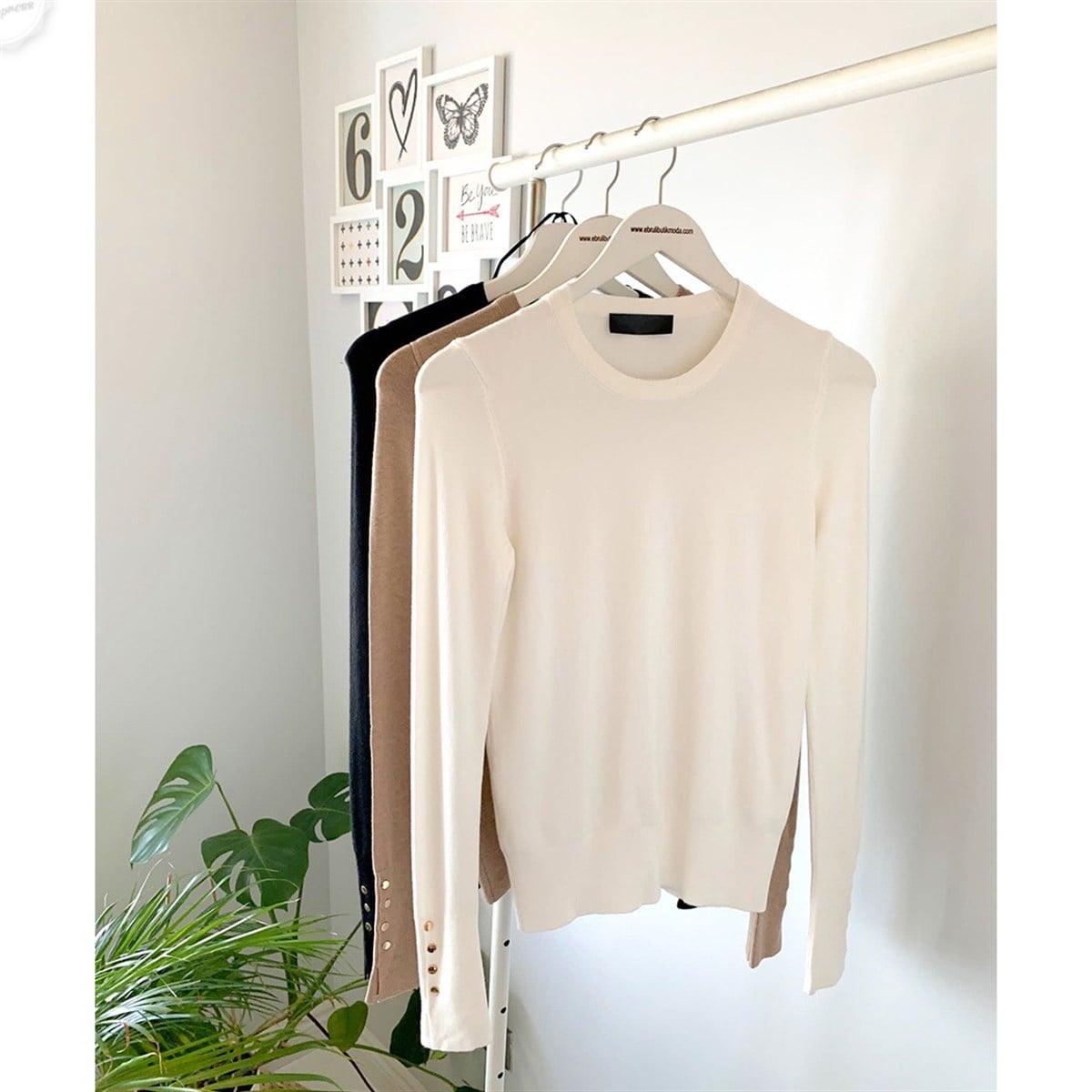 BİSİKLET YAKA KOL ORTASI DROPLU TRİKO