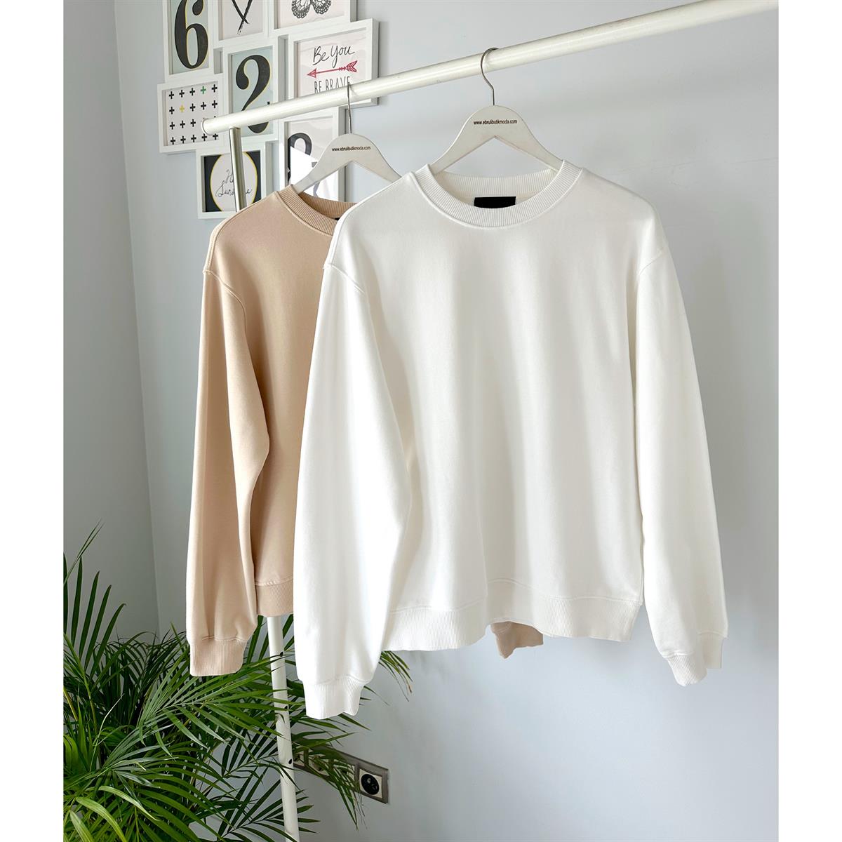 BİSİKLET YAKA SWEATSHIRT