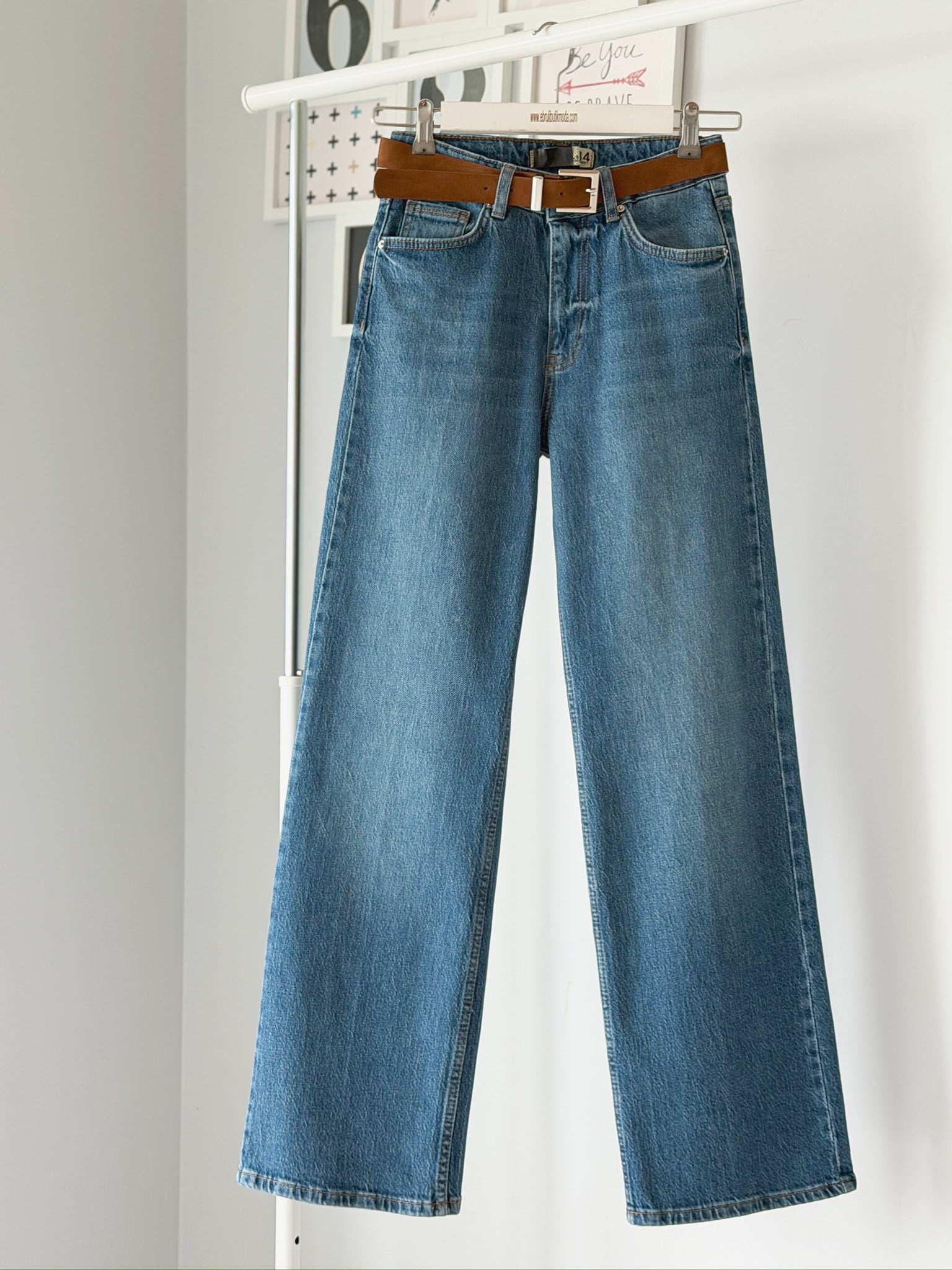 BLUE STRAIGHT JEAN