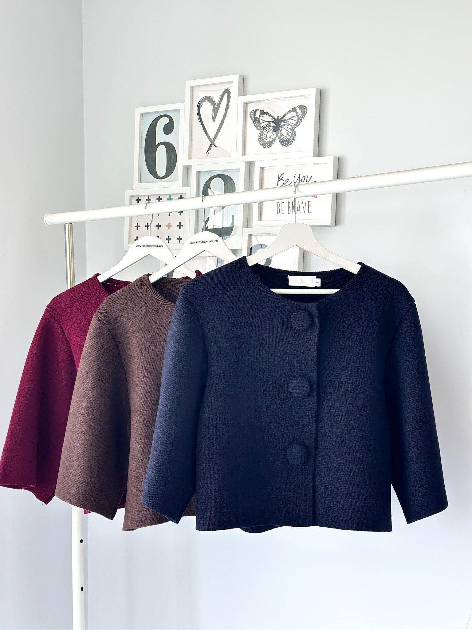 BÜYÜK ÇITÇIT DÜĞMELİ HIRKA