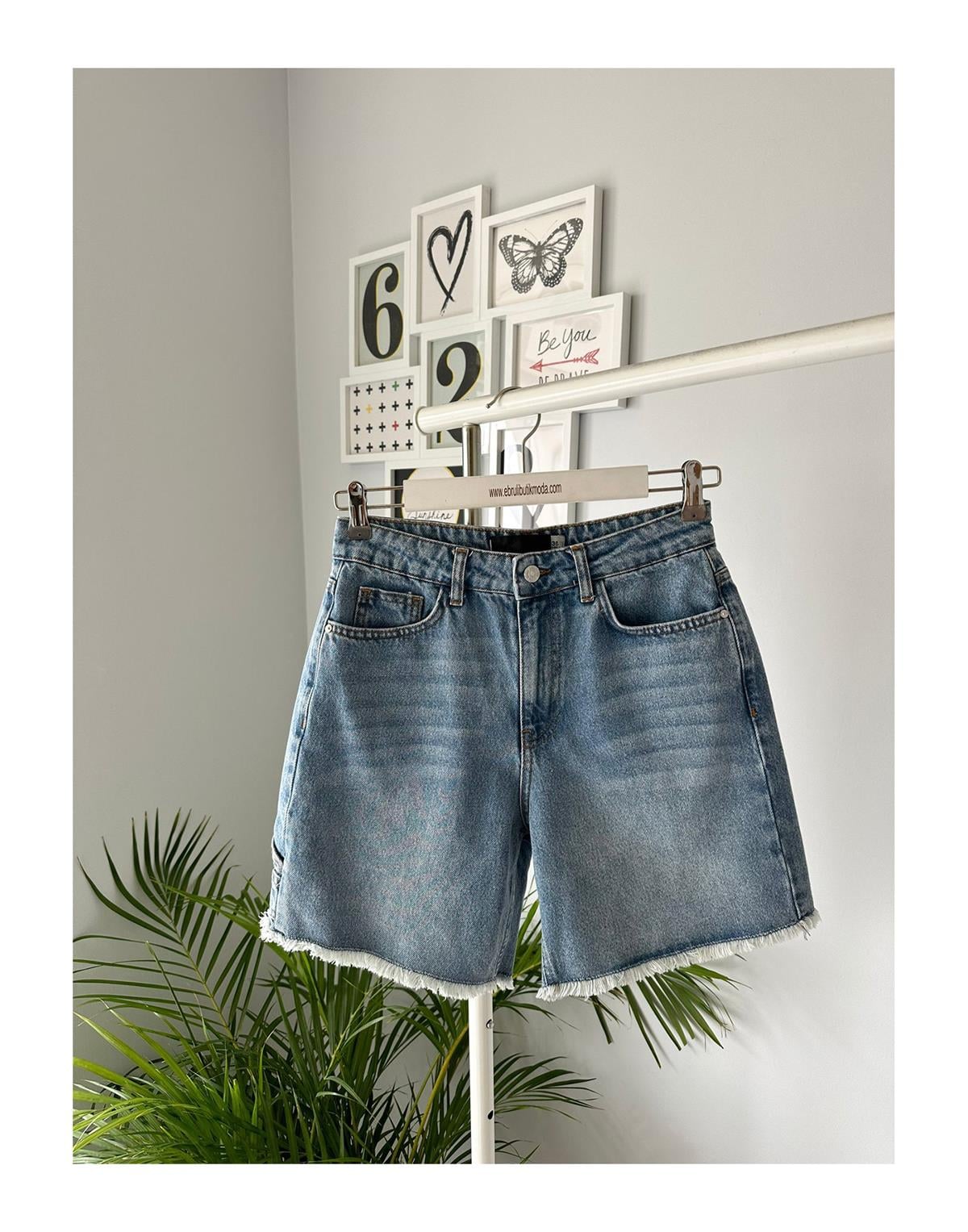 CEP DETAY DENIM ŞORT