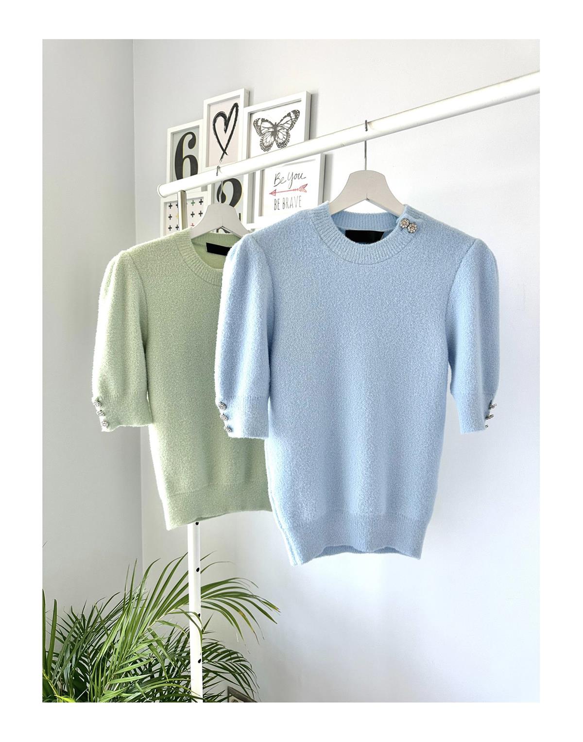 ÇİÇEK TAŞLI YUMOŞ KAZAK