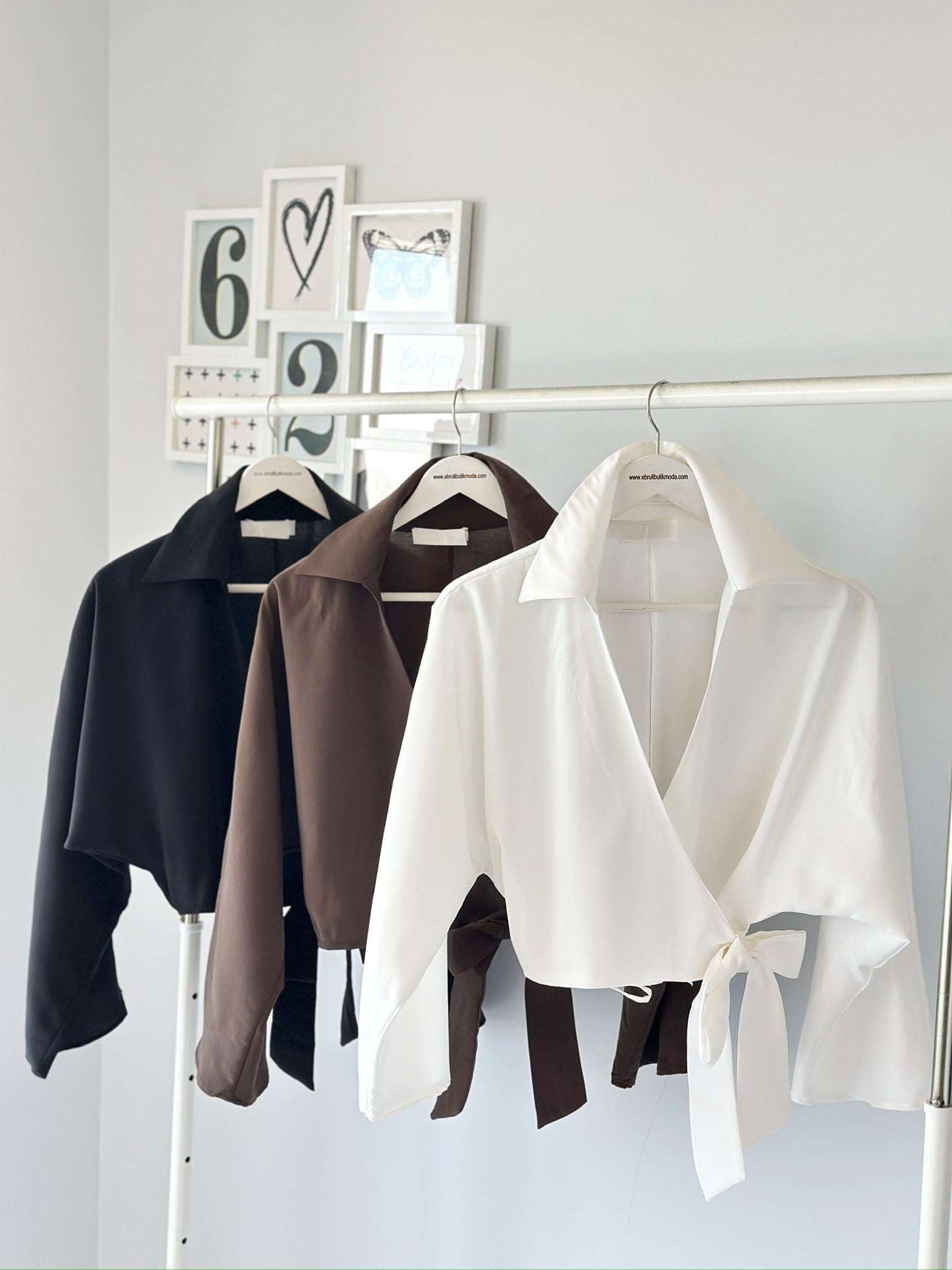 ÇİFT BAĞCIKLI GÖMLEK