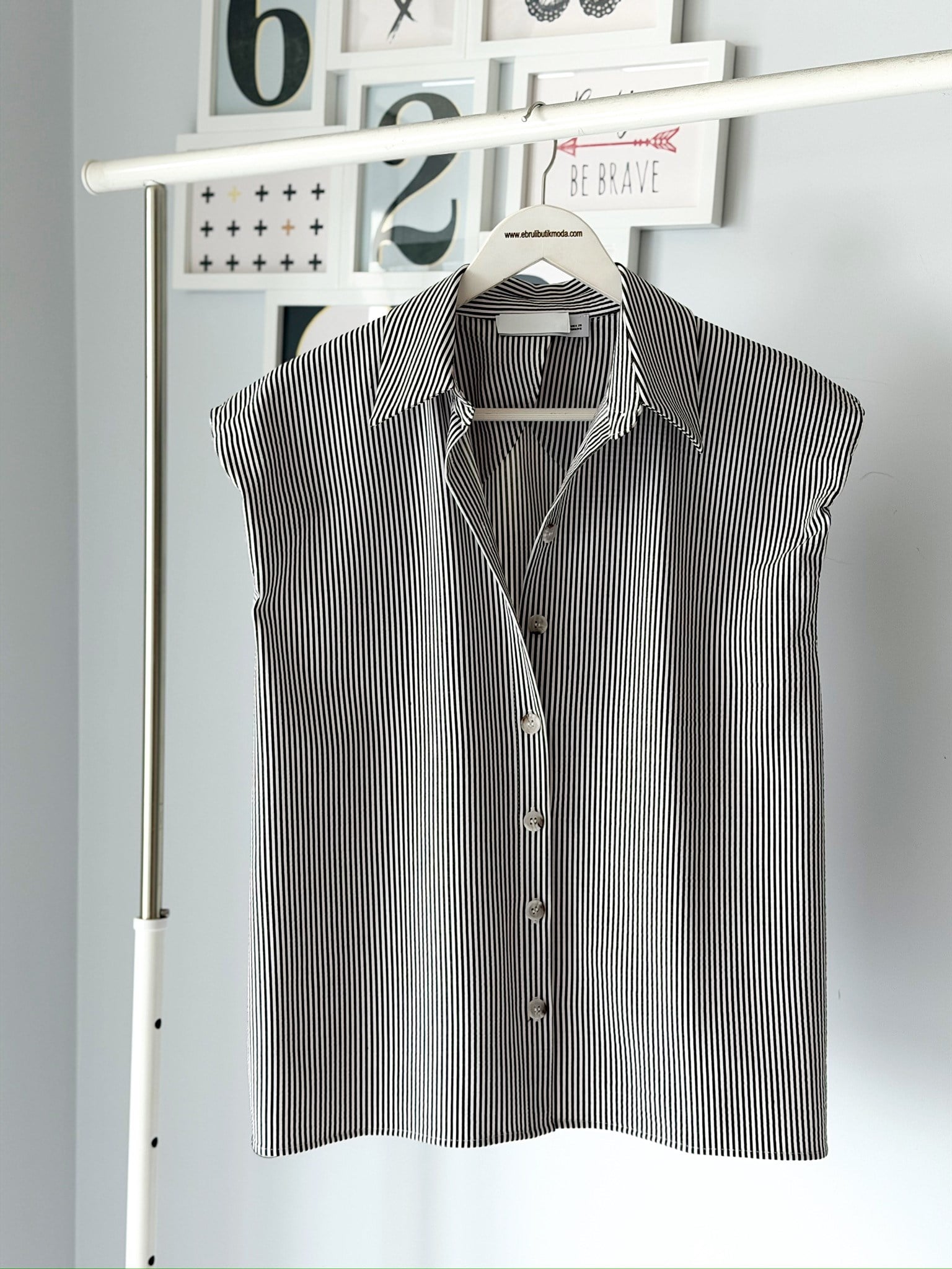 ÇİZGİLİ SIFIR KOL GÖMLEK