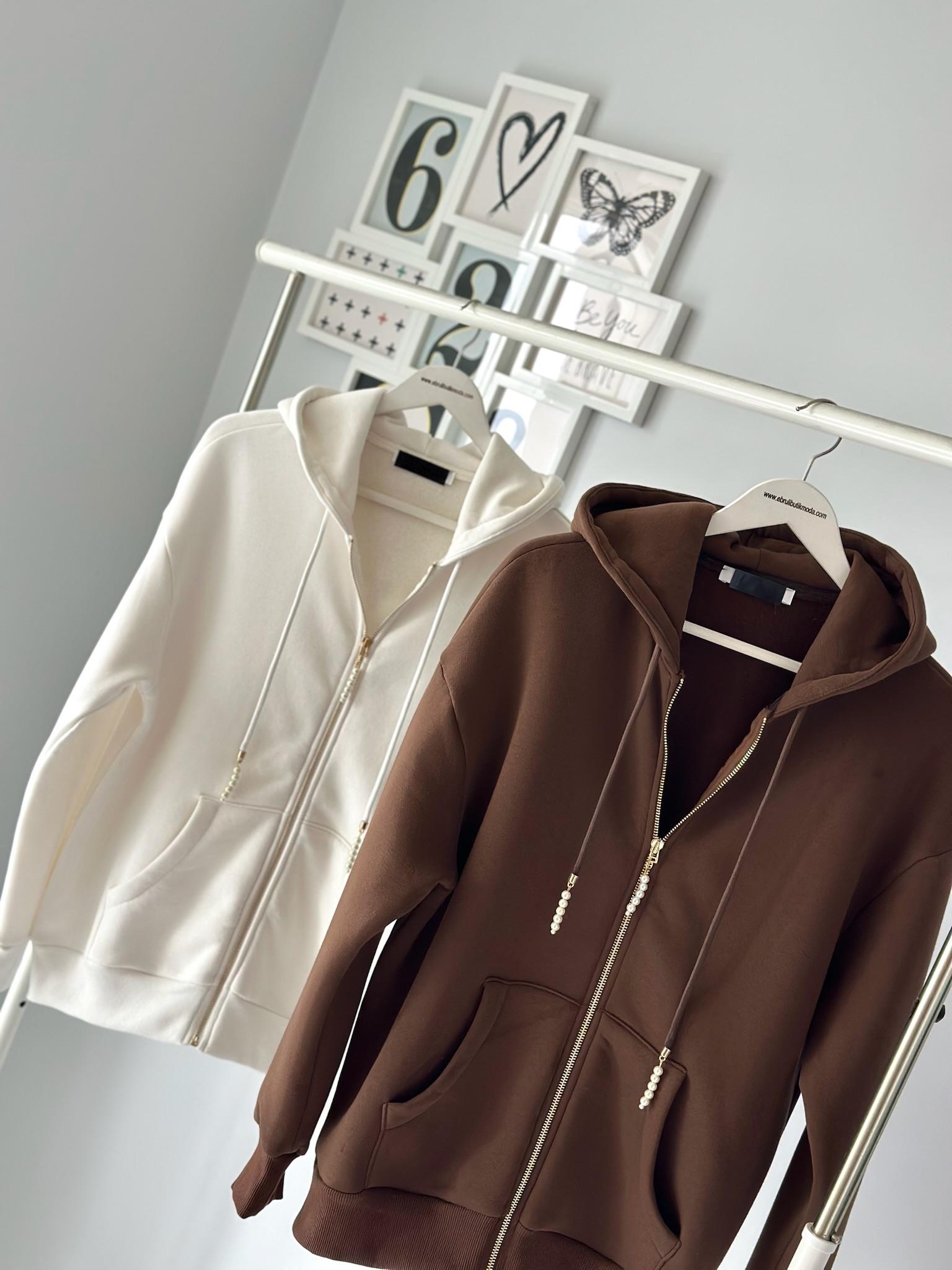 FERMUARI İNCİLİ SWEATSHIRT