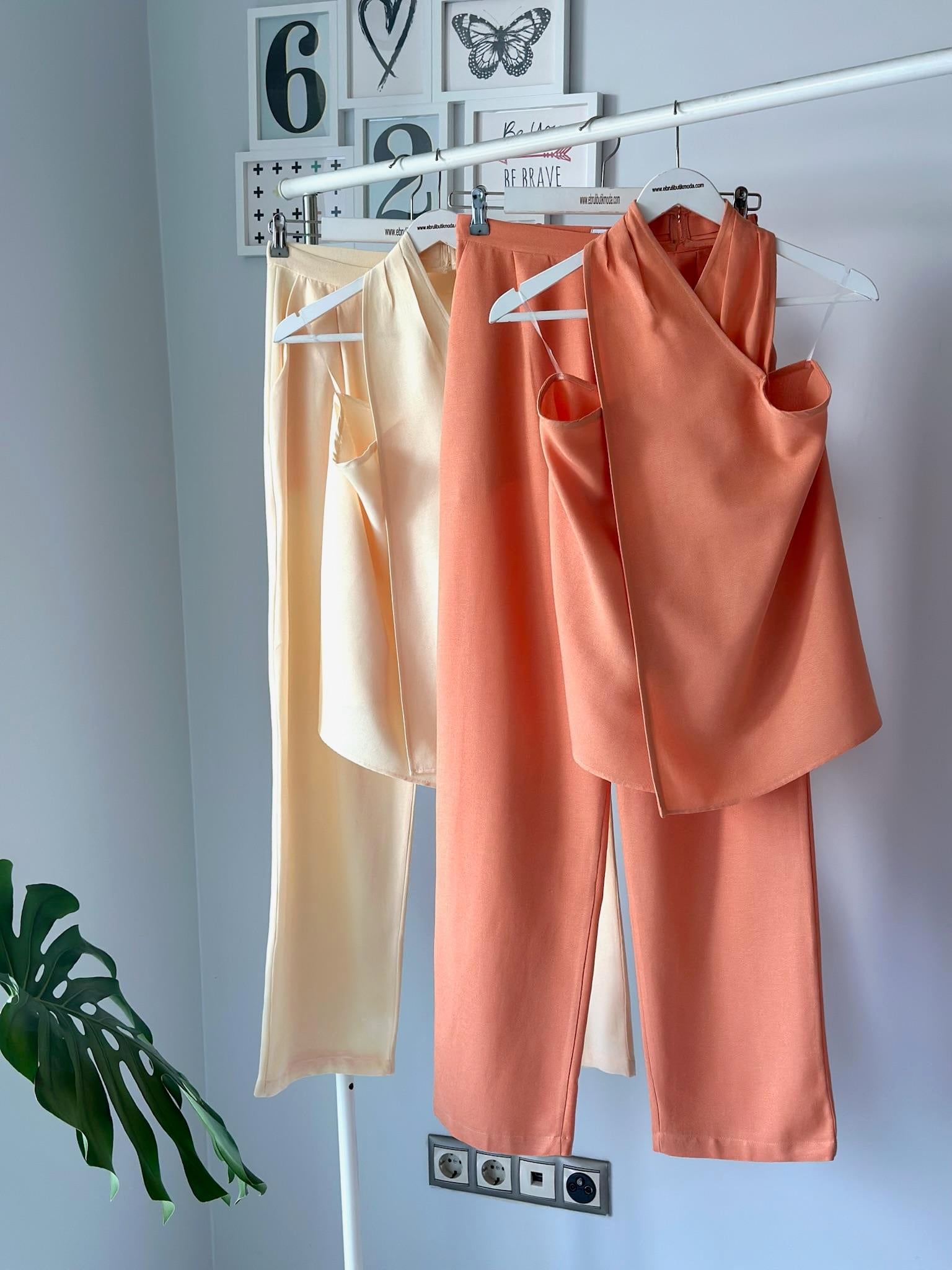 HALTER YAKA KETEN TAKIM