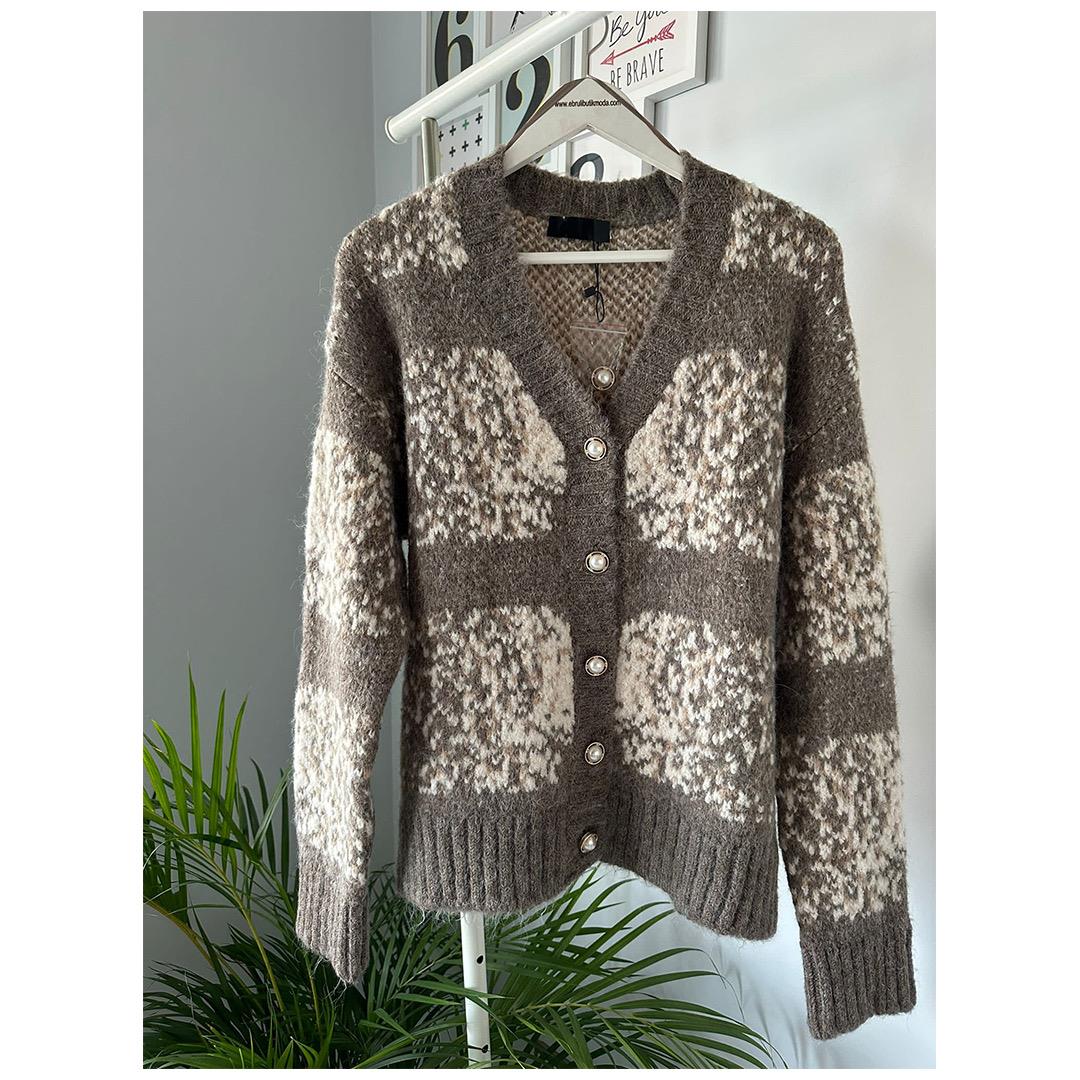 İNCİ DÜĞMELİ V YAKA HIRKA