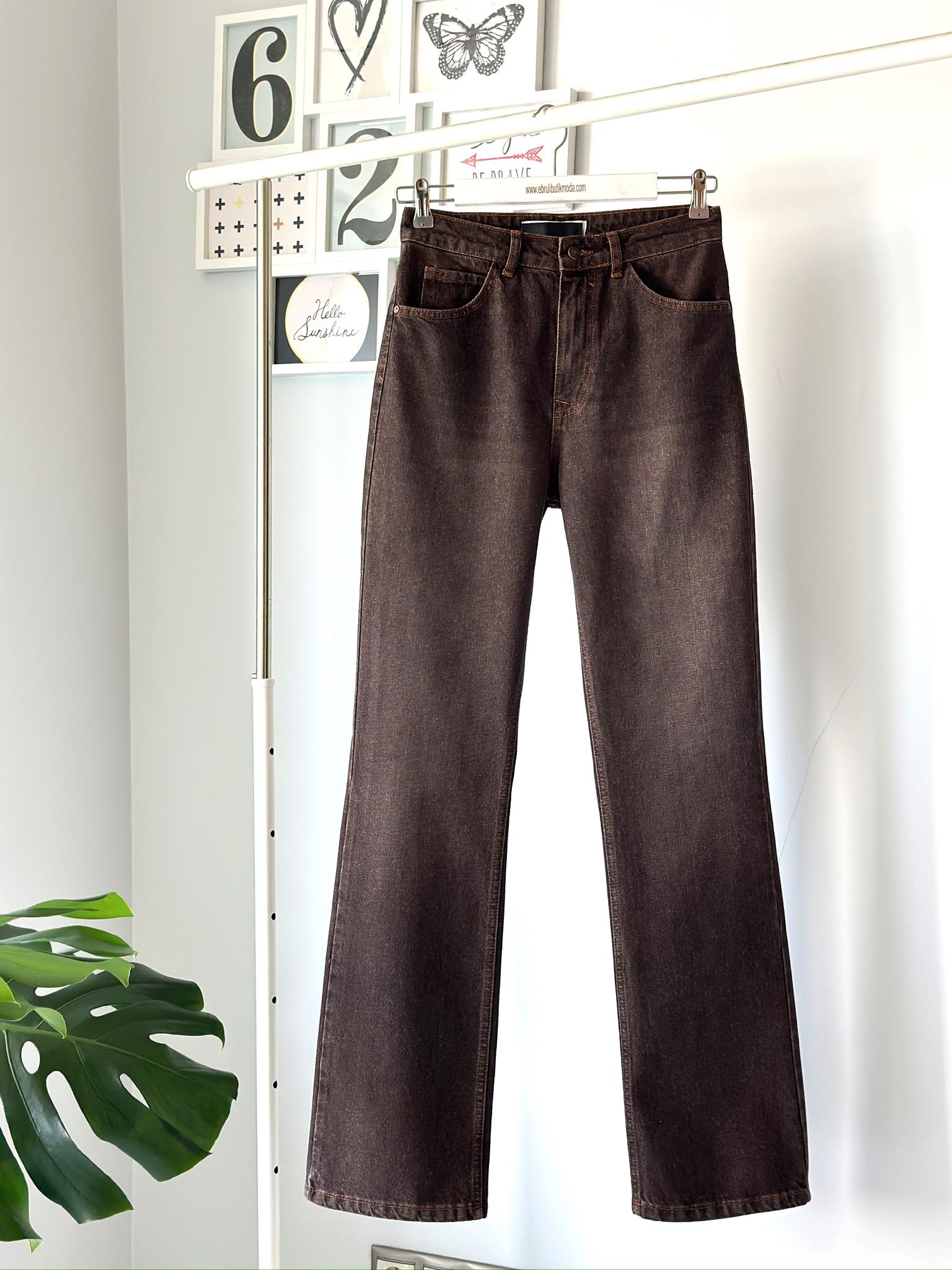 KAHVERENGİ STRAIGHT FİT JEAN