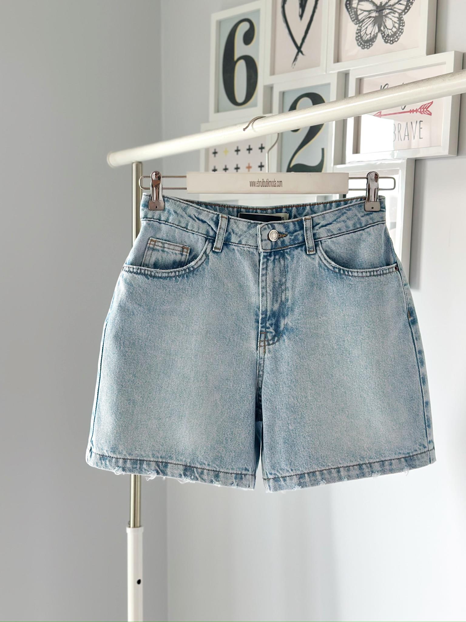 KAR YIKAMA ŞEHİR BOY ŞORT