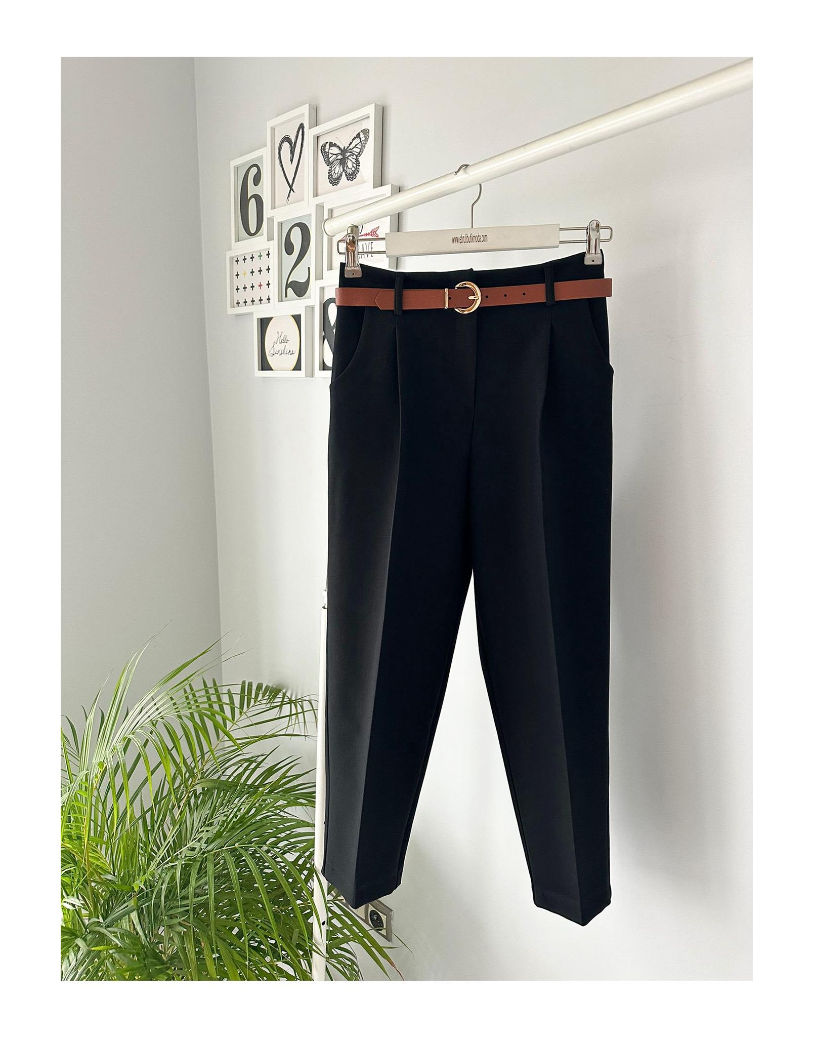 KEMERLİ HAVUÇ FİT PANTOLON