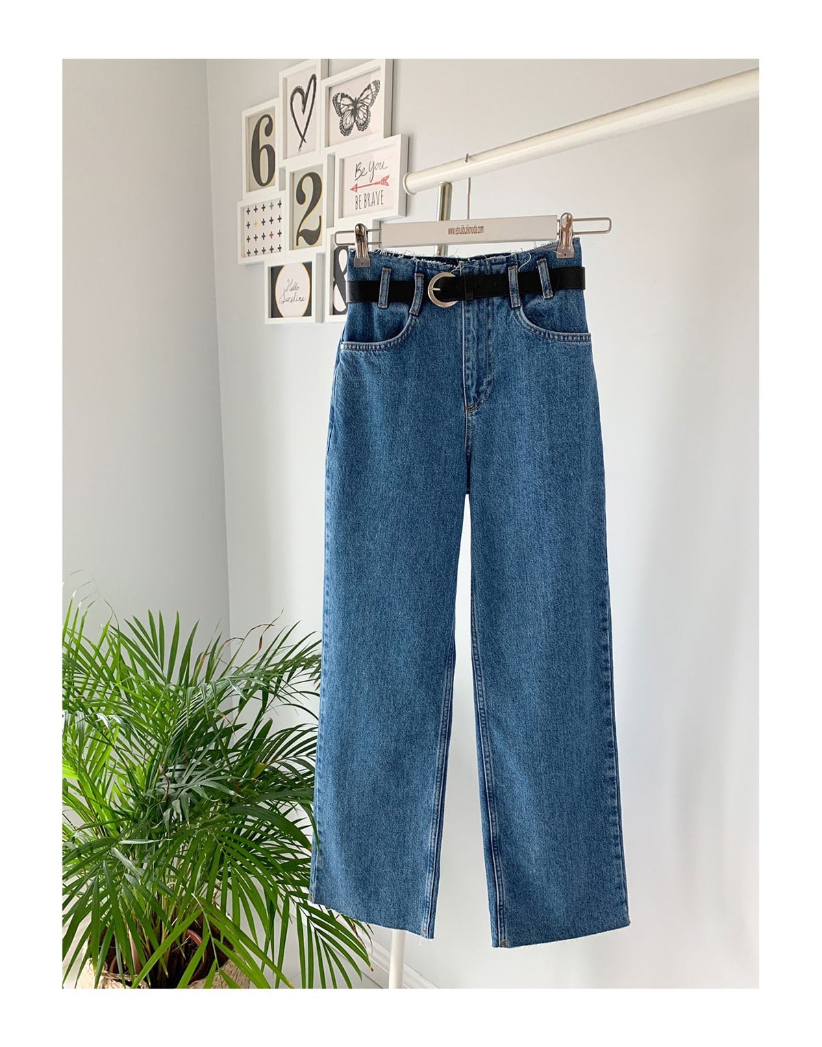KEMERLİ KESİK PAÇA JEAN
