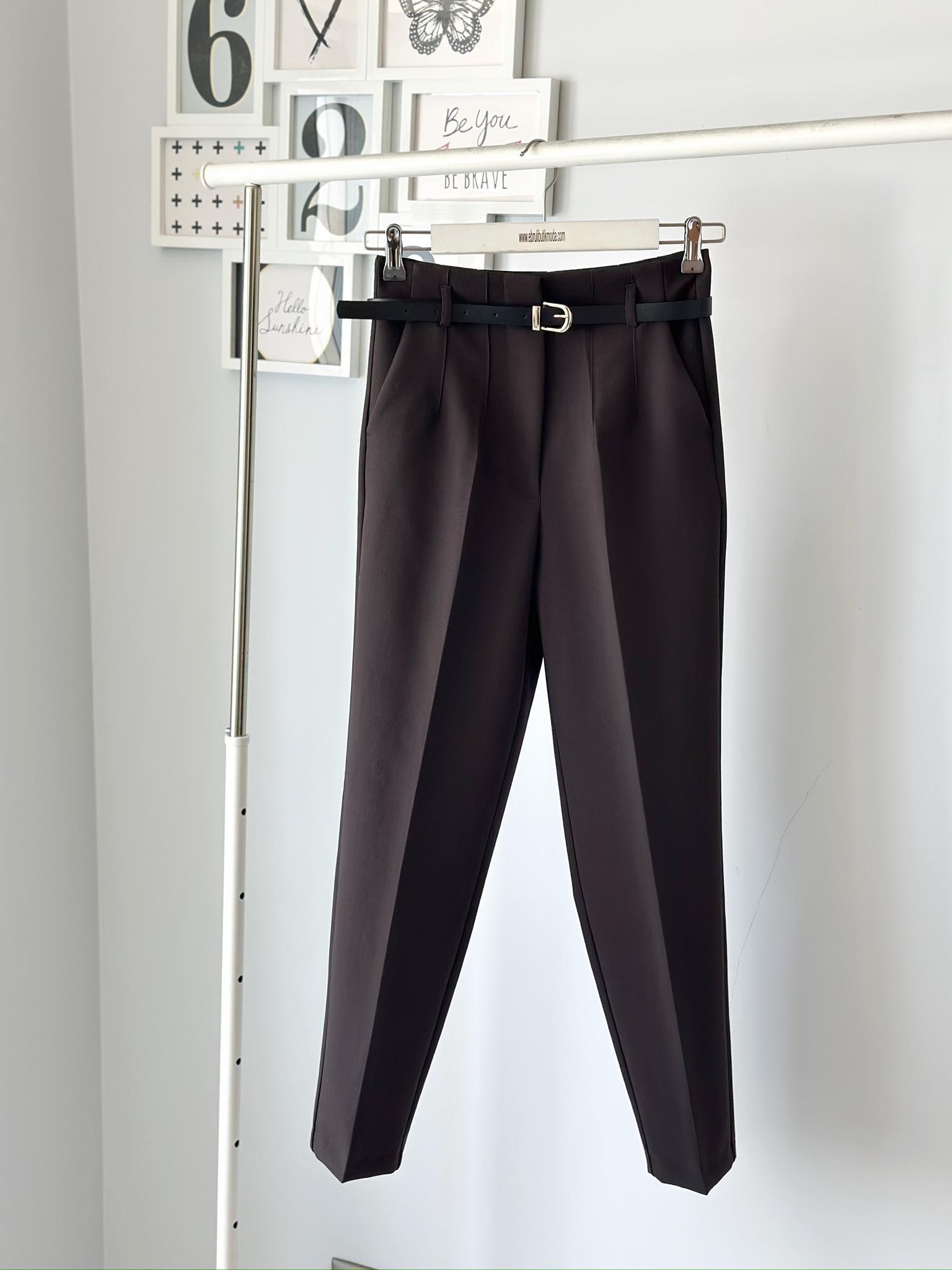 KEMERLİ PENSLİ PANTOLON