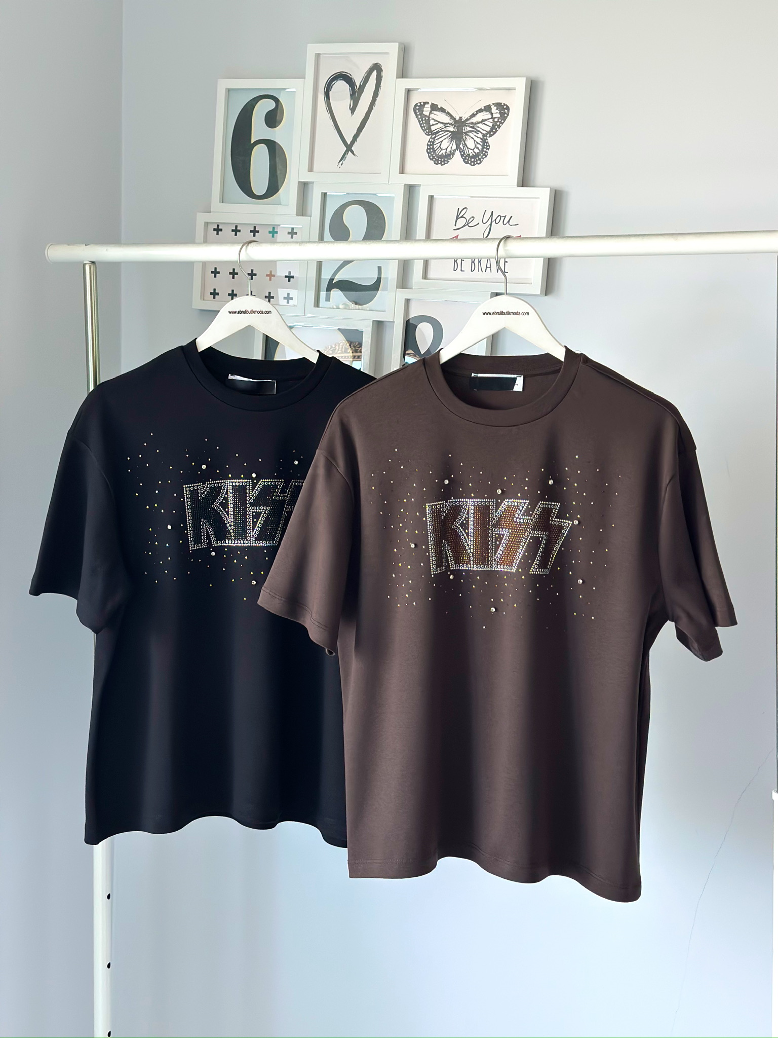 KISS TAŞLI TİŞÖRT