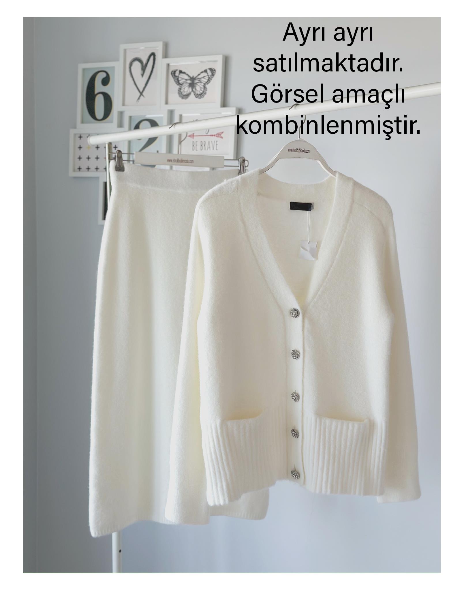 KRİSTAL TAŞLI YUMOŞ HIRKA