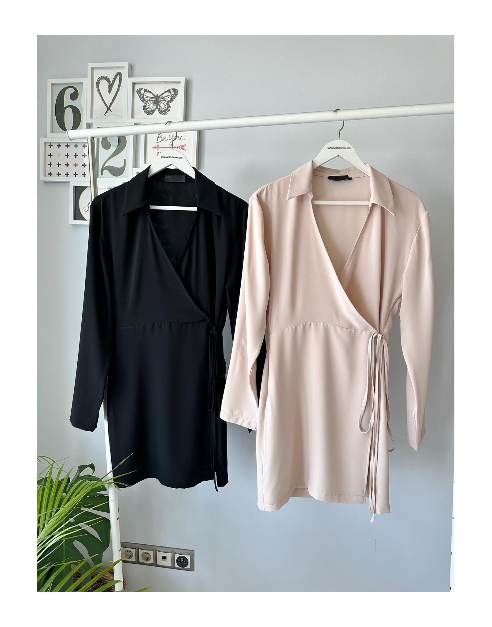 KRUVAZE YAKA ELBİSE