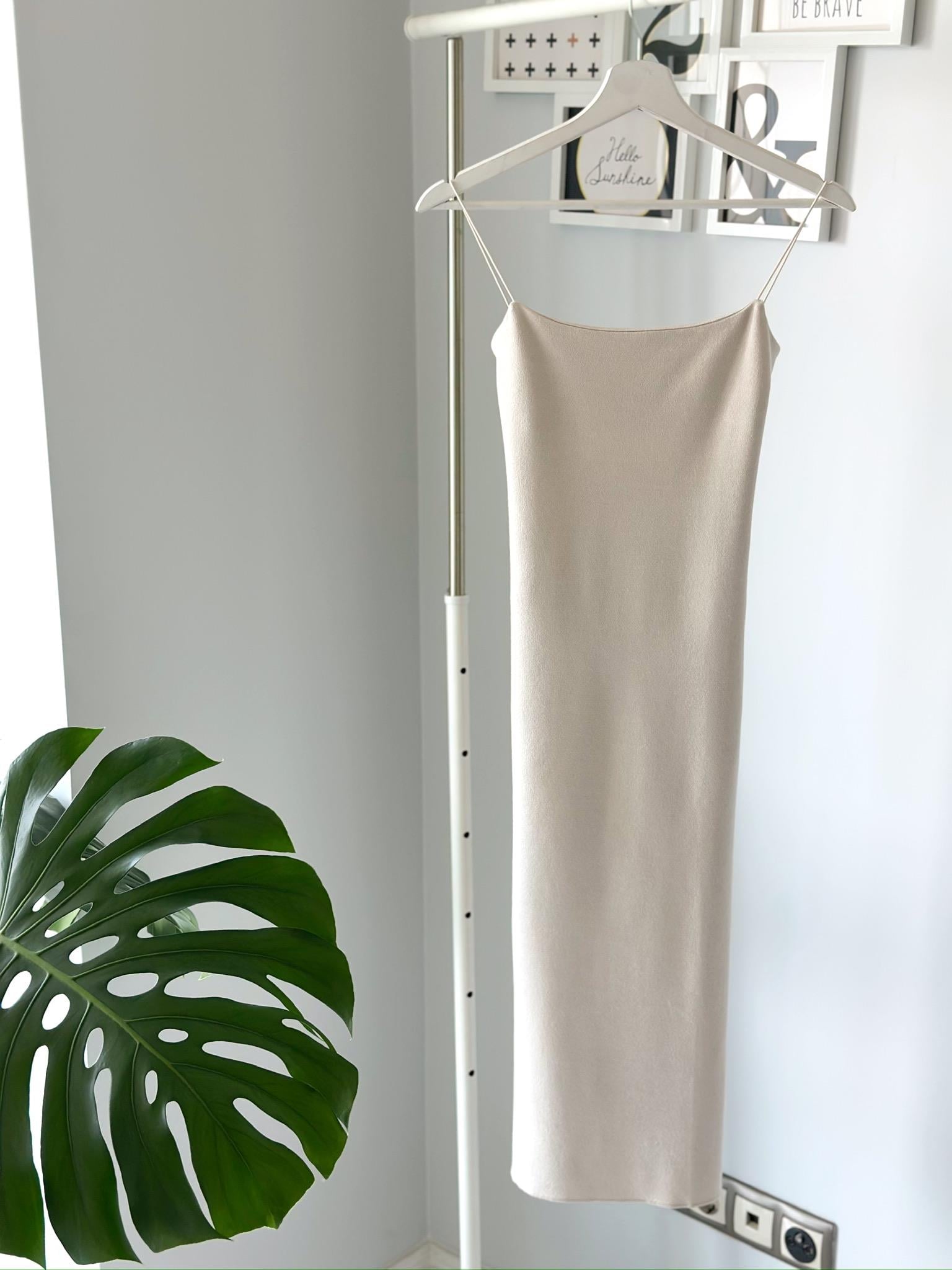 LASTİK ASKILI ELBİSE