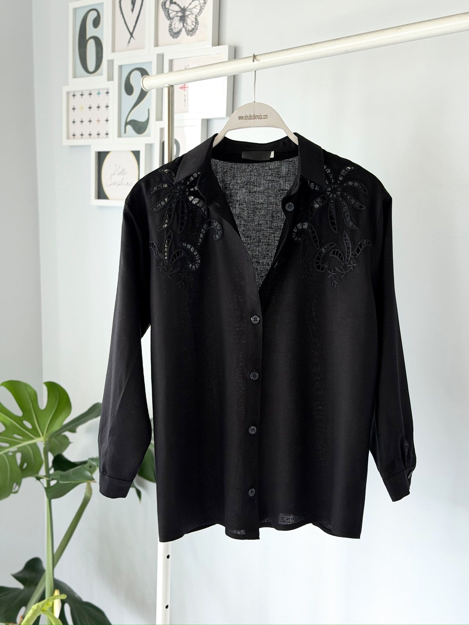 NAKIŞLI KETEN GÖMLEK