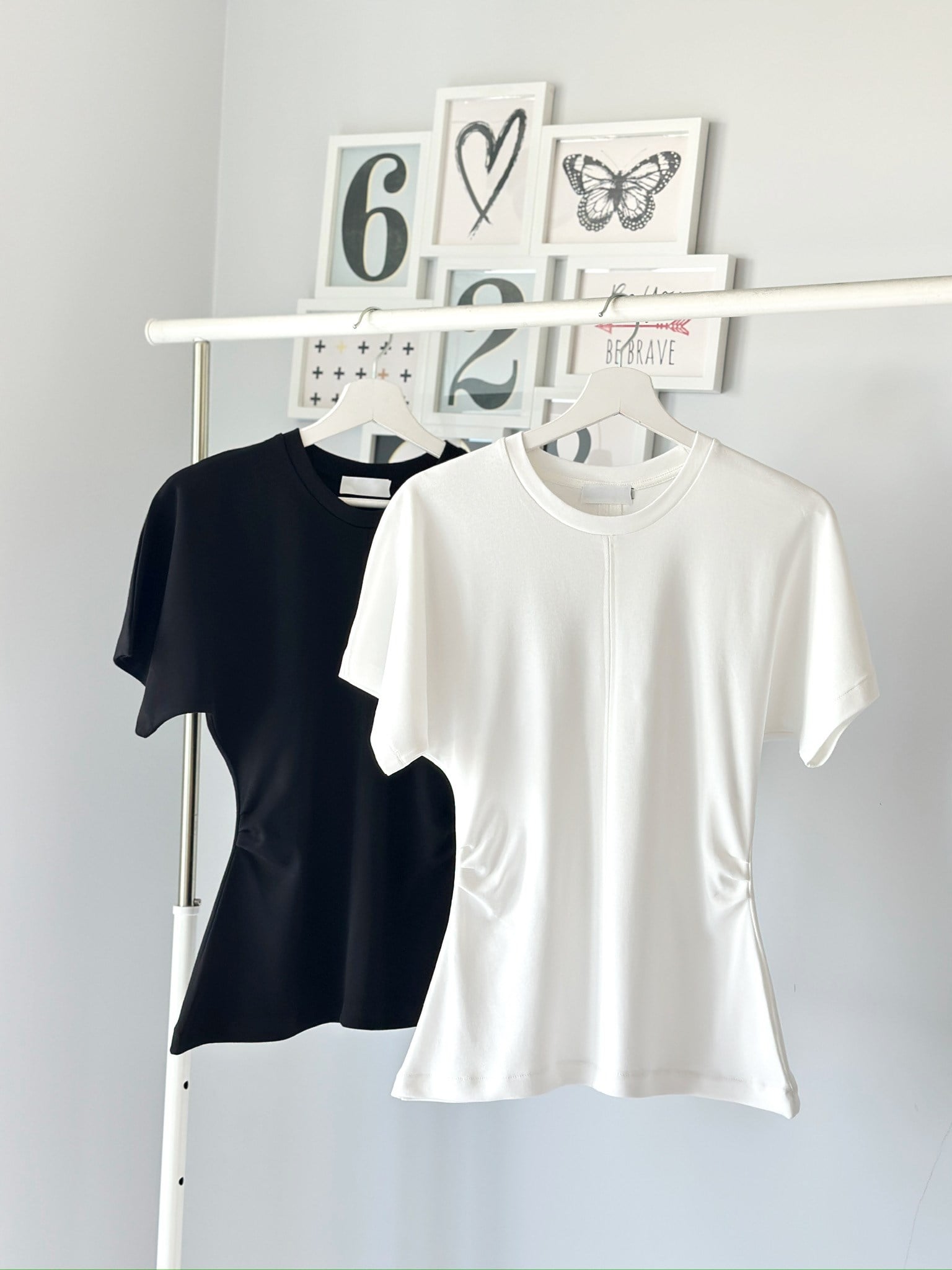 NERVÜRLÜ BÜZGÜ DETAY TSHIRT