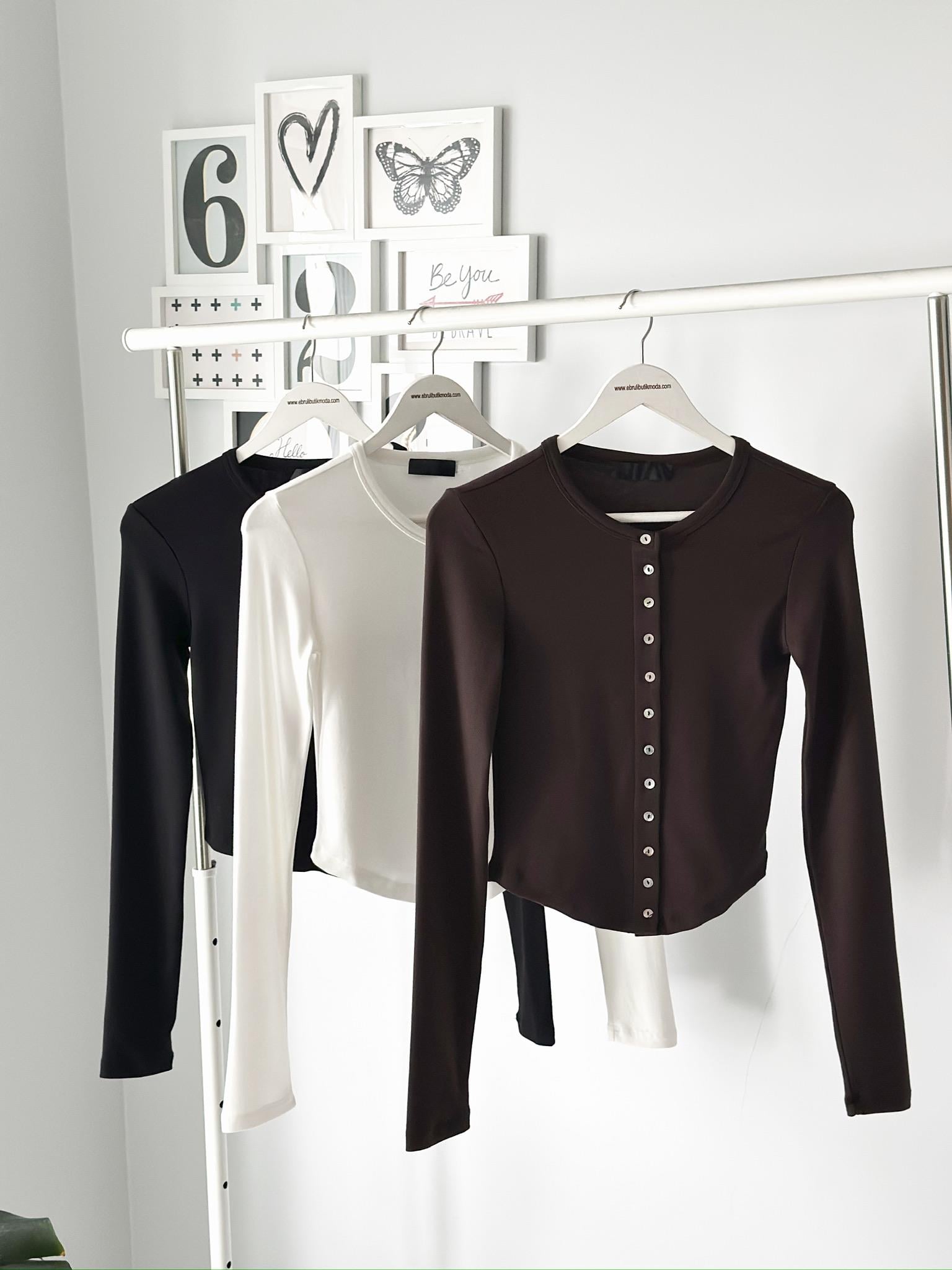 SEDEF DÜĞMELİ MODAL BLUZ