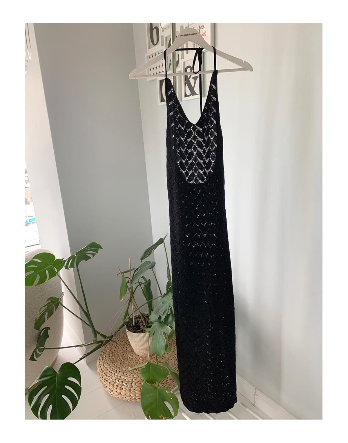 SIRT DEKOLTELİ TRİKO ELBİSE